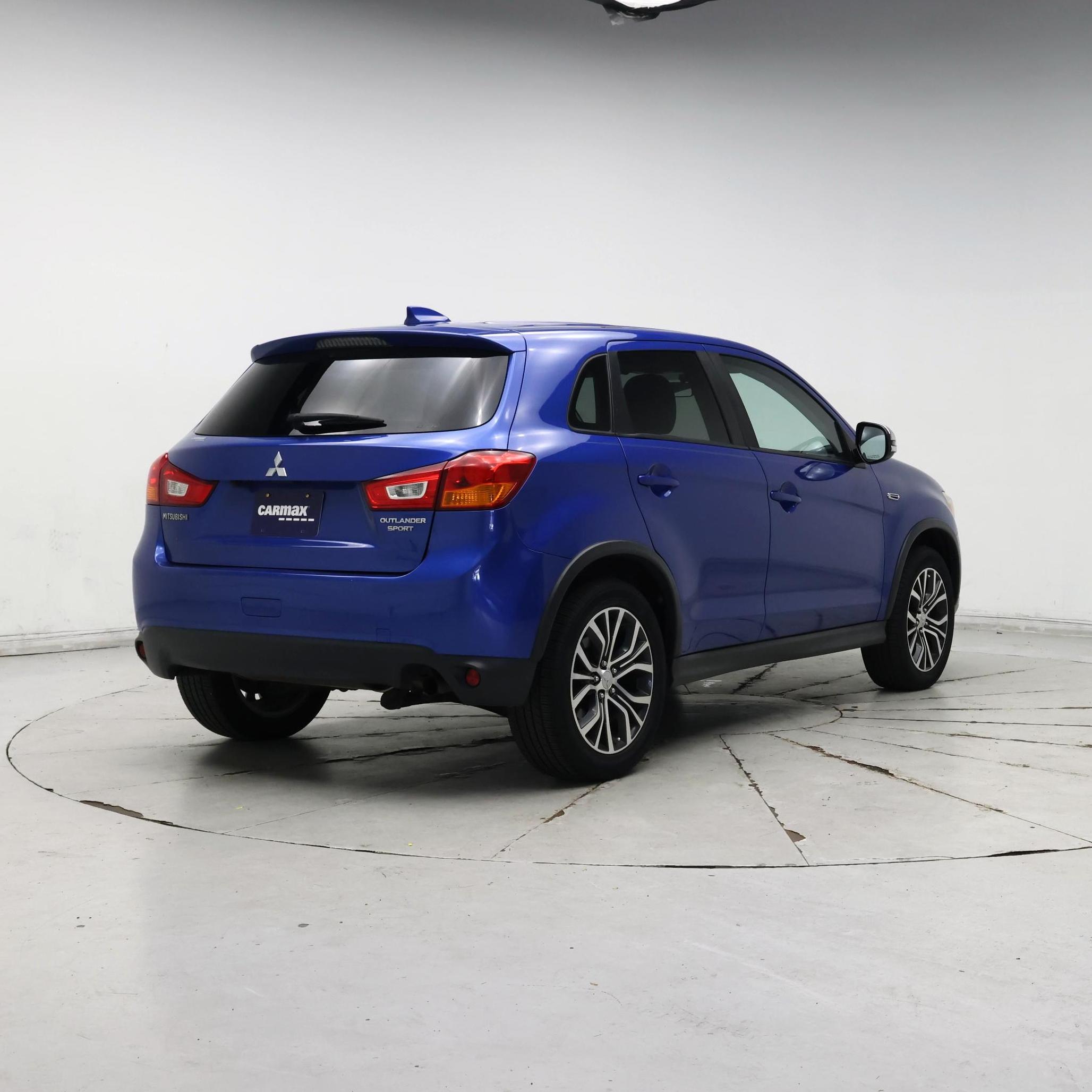 Thumbnail: 2017 Mitsubishi Outlander Sport - 8