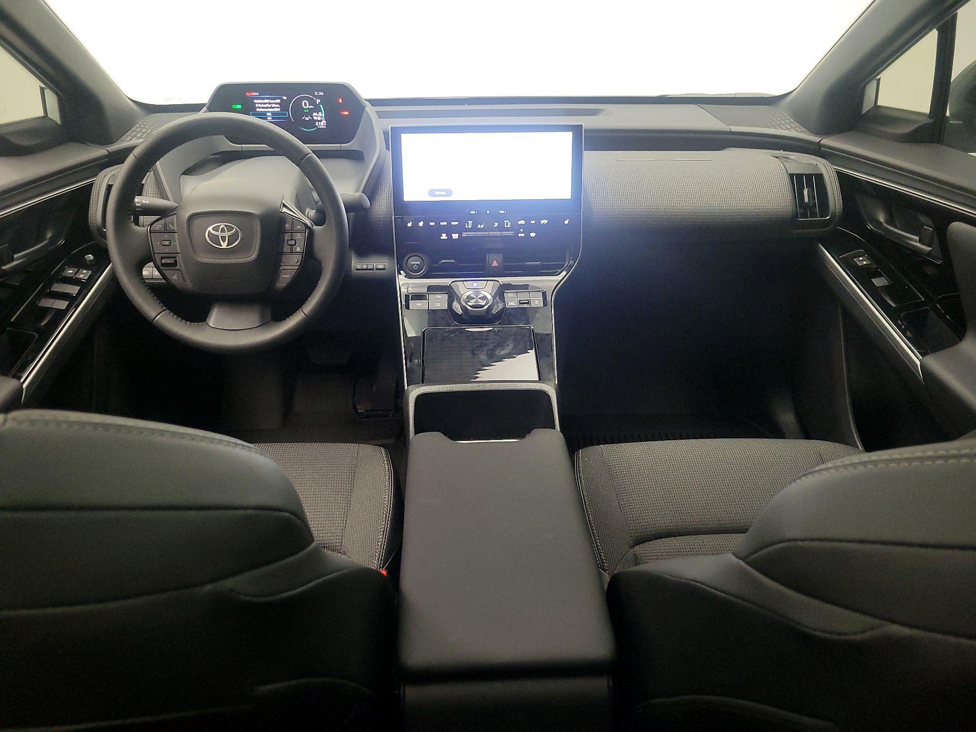 Thumbnail: 2025 Toyota bZ4X - 9