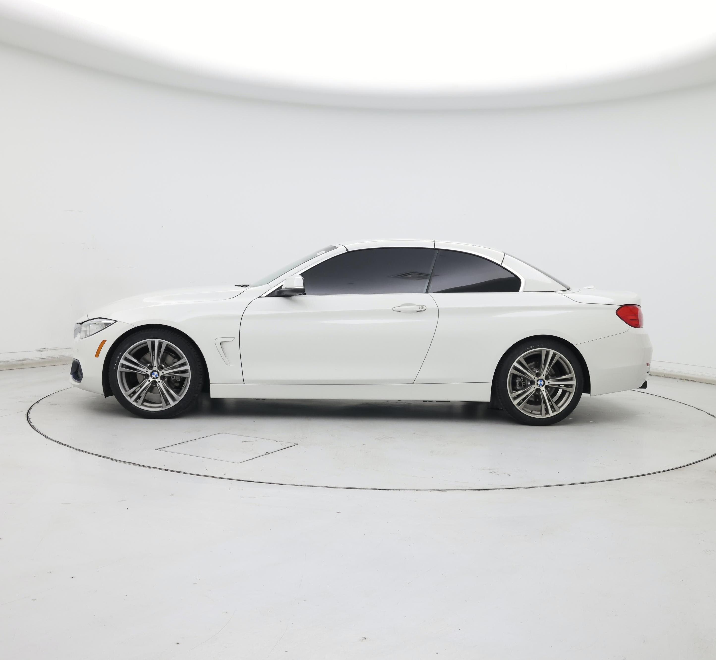 Thumbnail: 2017 BMW 4 Series - 3
