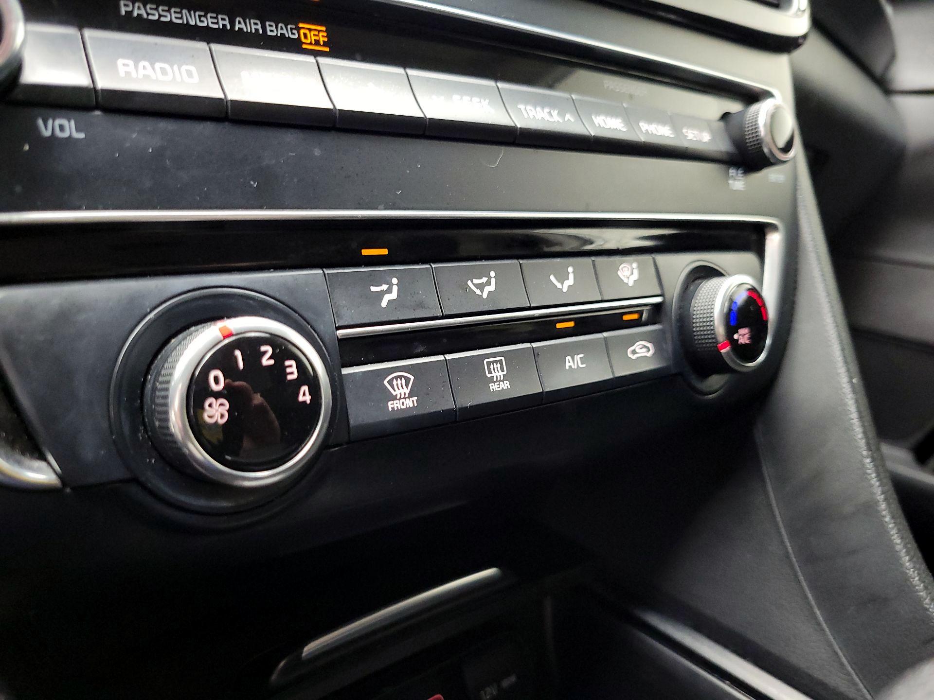 Thumbnail: 2019 Kia Optima - 16