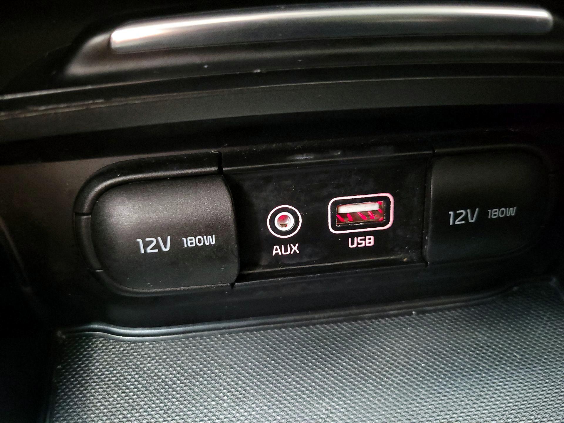 Thumbnail: 2019 Kia Optima - 18