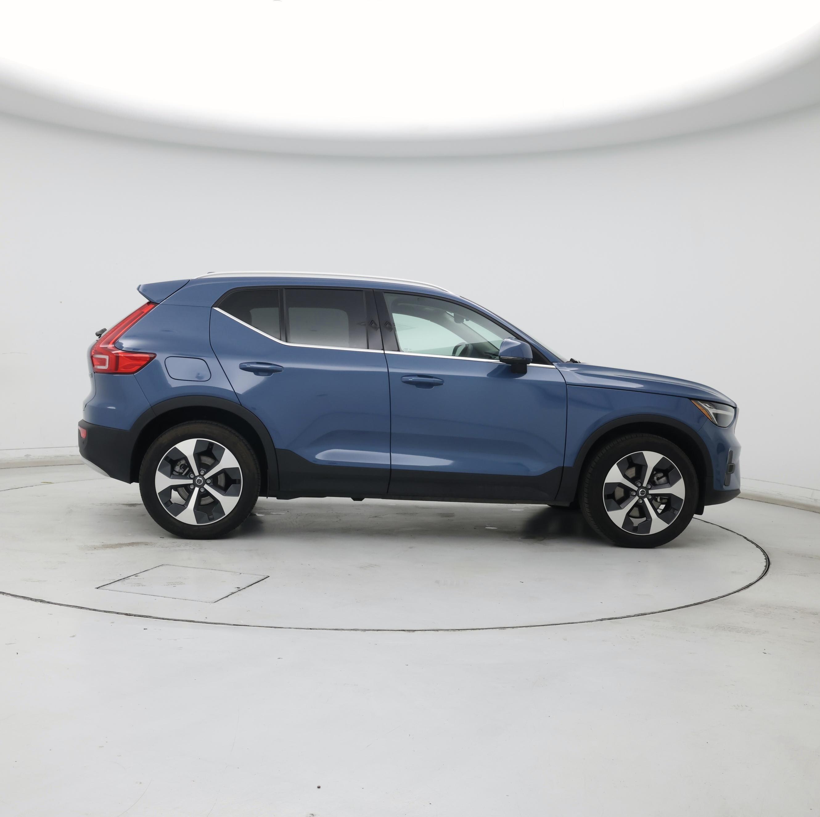 Thumbnail: 2024 Volvo XC40 - 7
