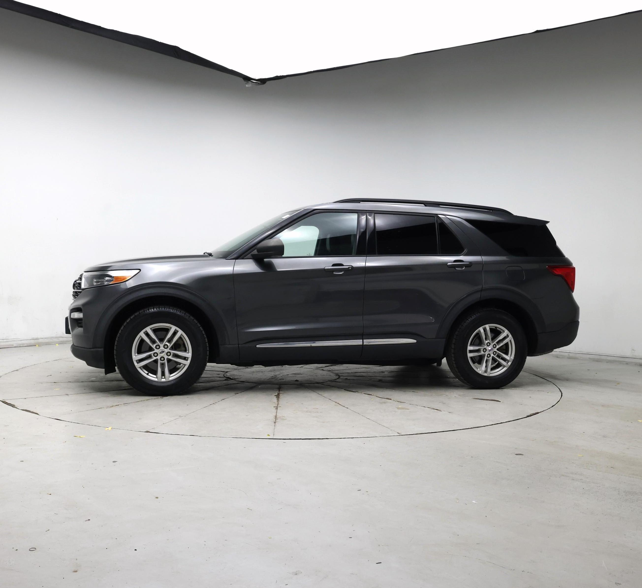 Thumbnail: 2020 Ford Explorer - 3