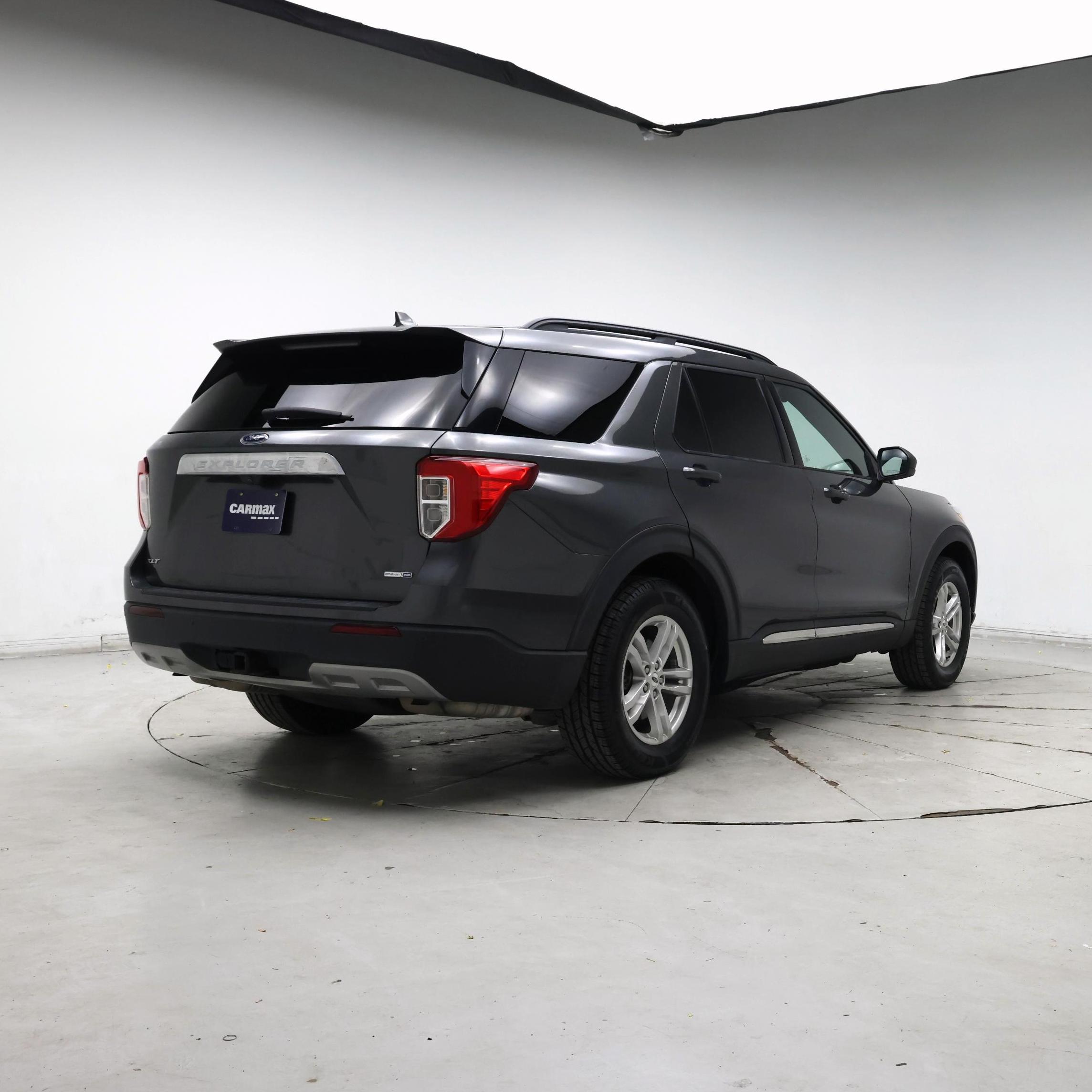 Thumbnail: 2020 Ford Explorer - 8