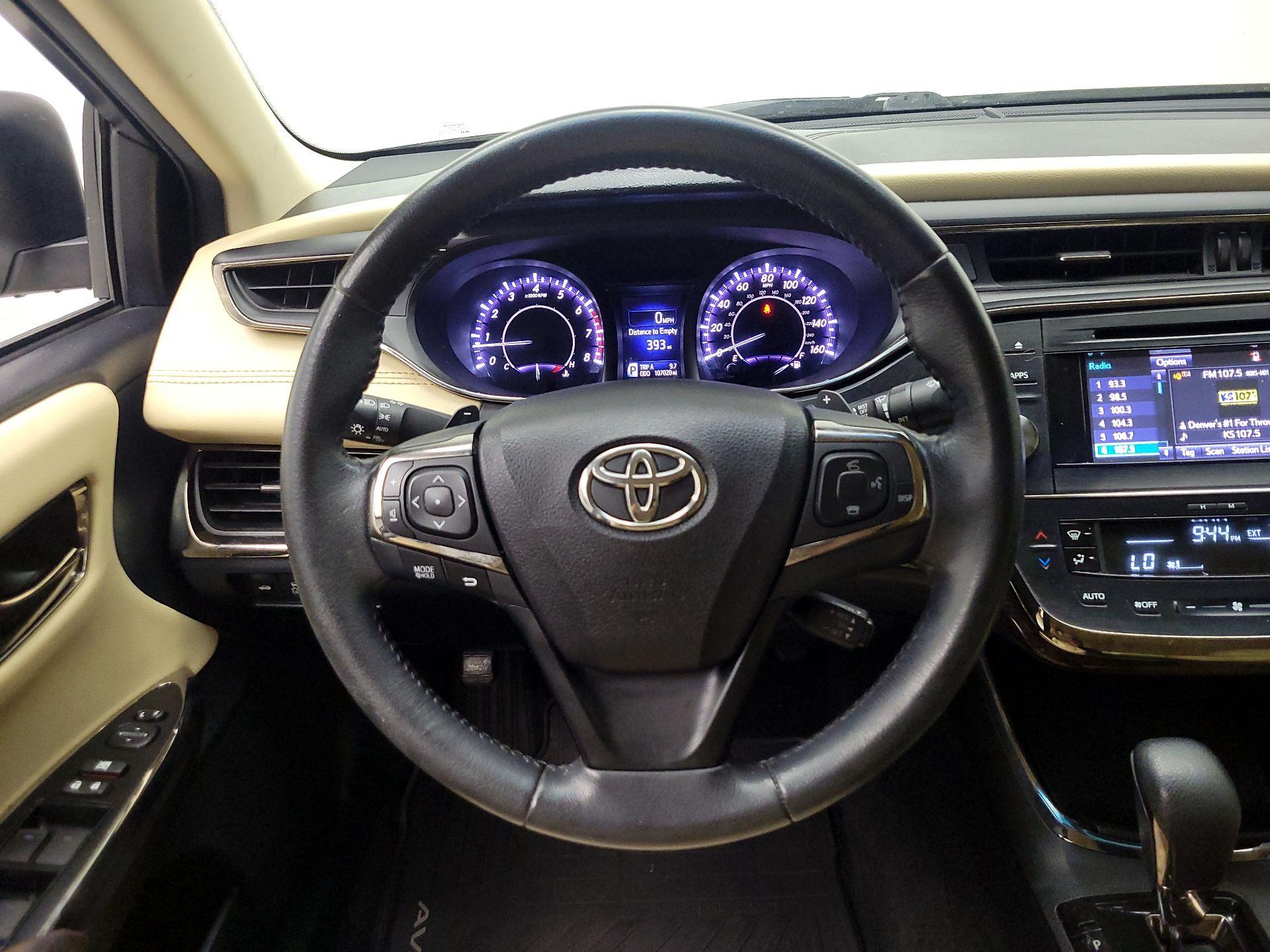 Thumbnail: 2015 Toyota Avalon - 10