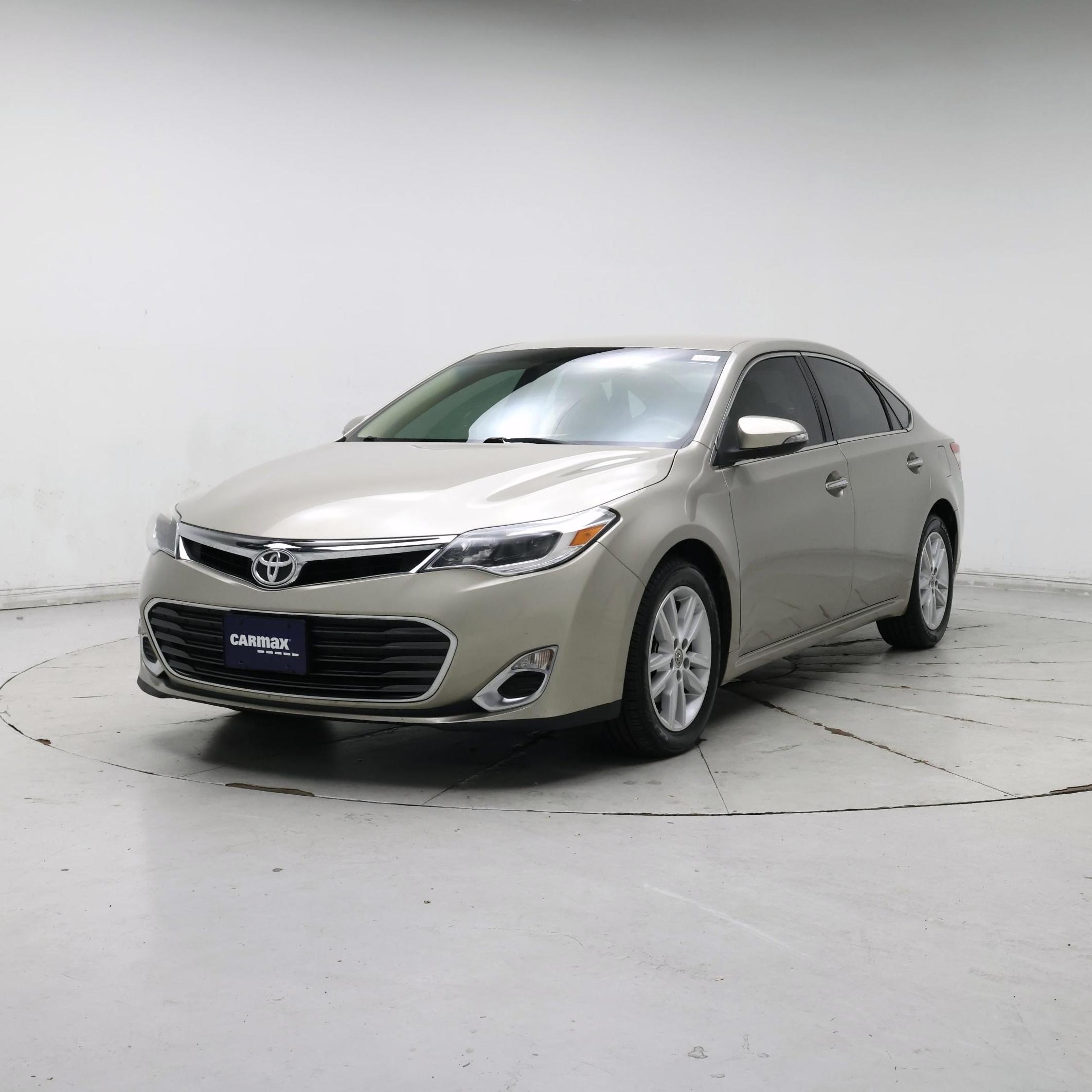 Thumbnail: 2015 Toyota Avalon - 4