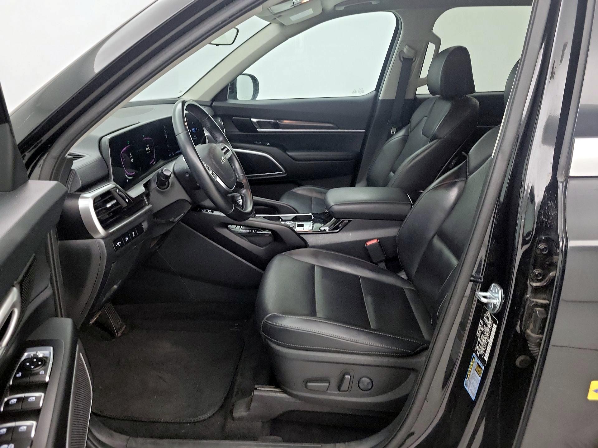 Thumbnail: 2024 Kia Telluride - 11