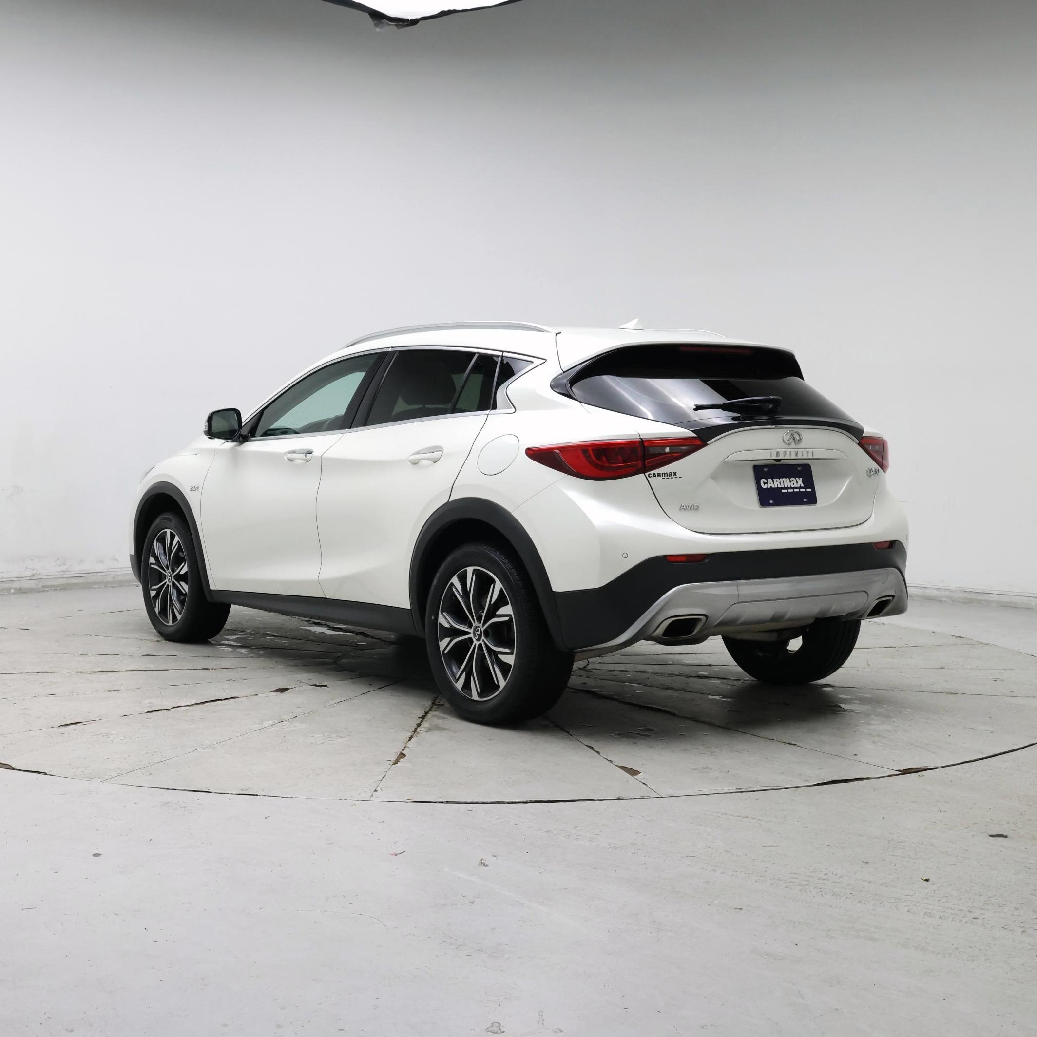 Thumbnail: 2019 INFINITI QX30 - 2