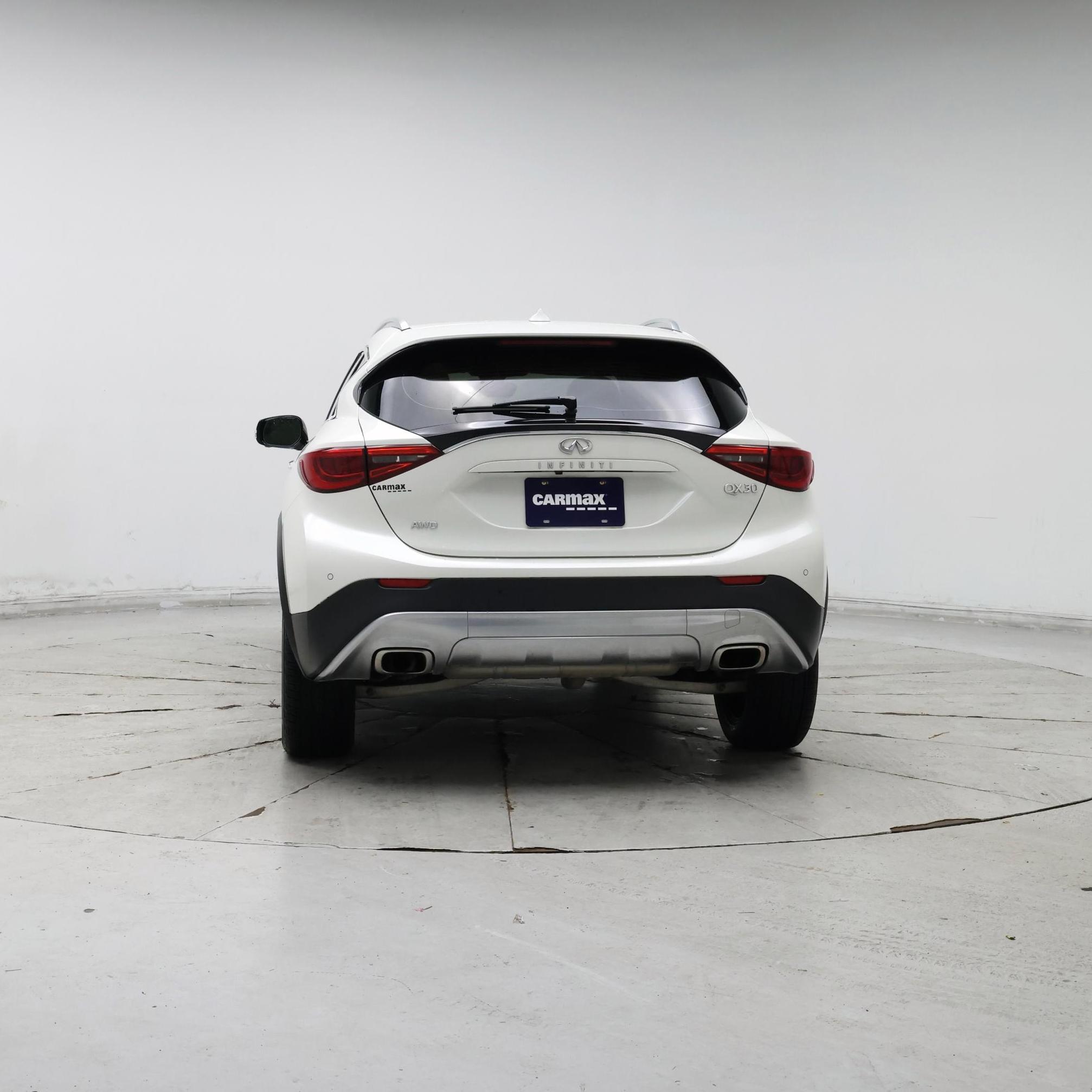 Thumbnail: 2019 INFINITI QX30 - 6