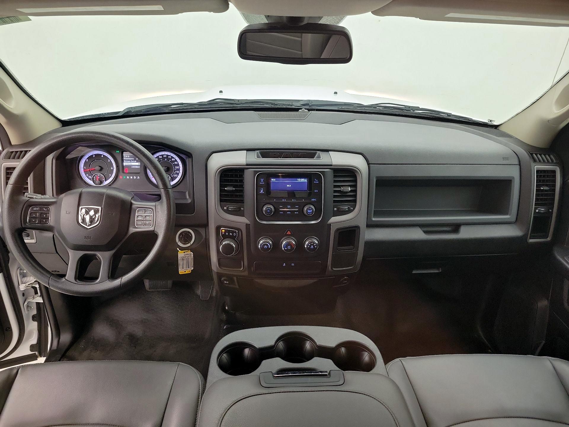 Thumbnail: 2019 RAM 1500 Classic - 9