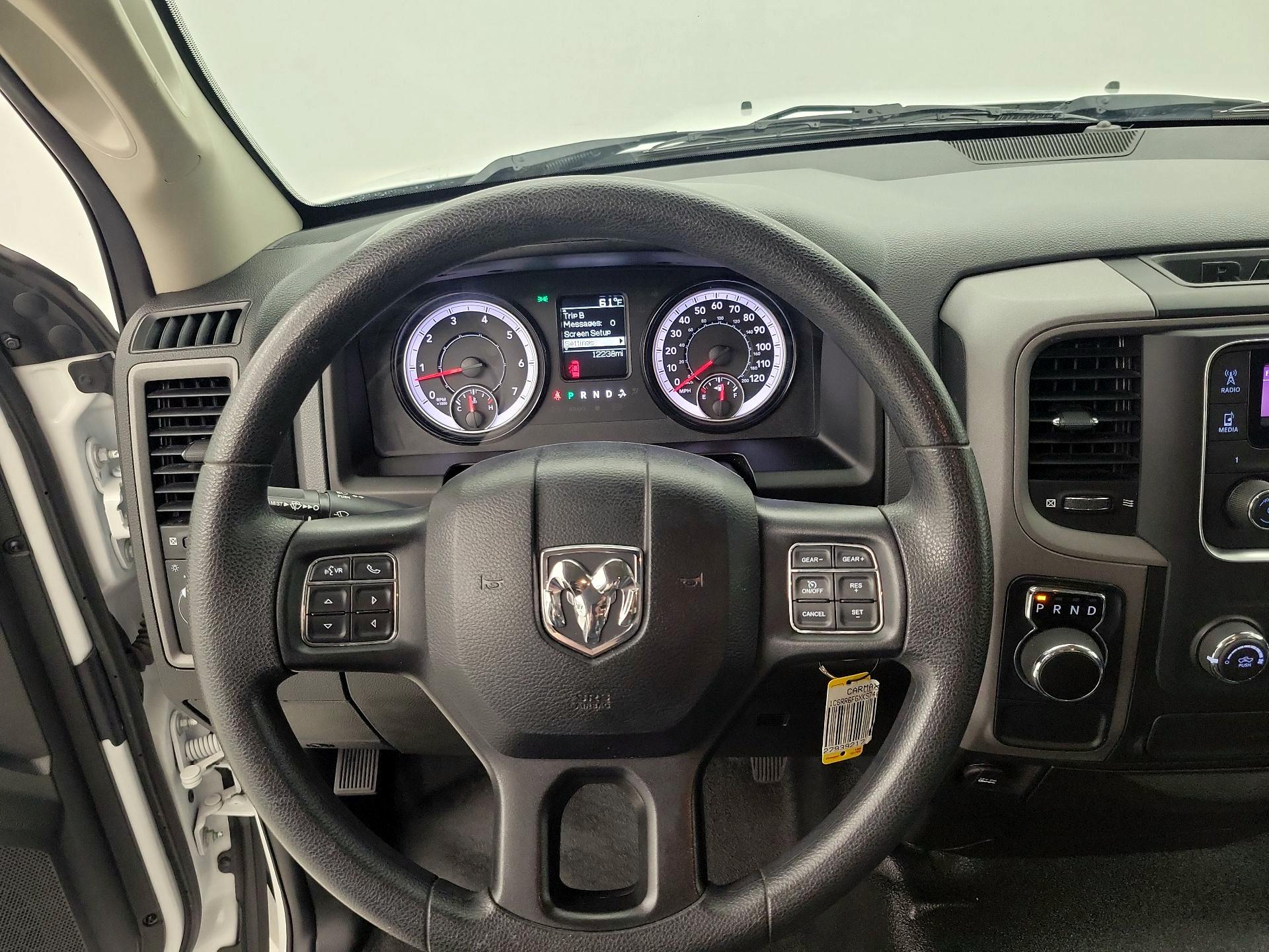 Thumbnail: 2019 RAM 1500 Classic - 10