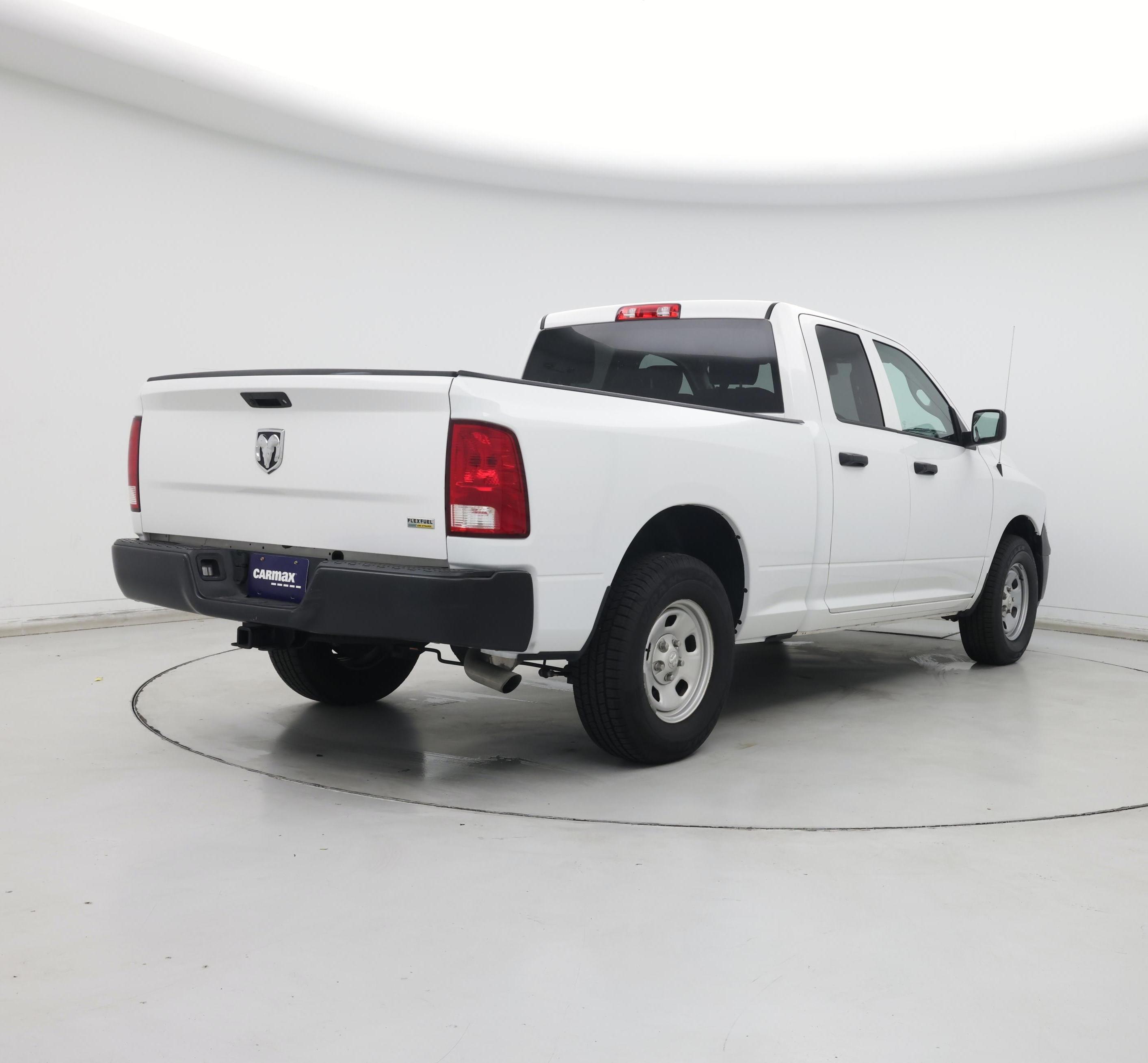 Thumbnail: 2019 RAM 1500 Classic - 8