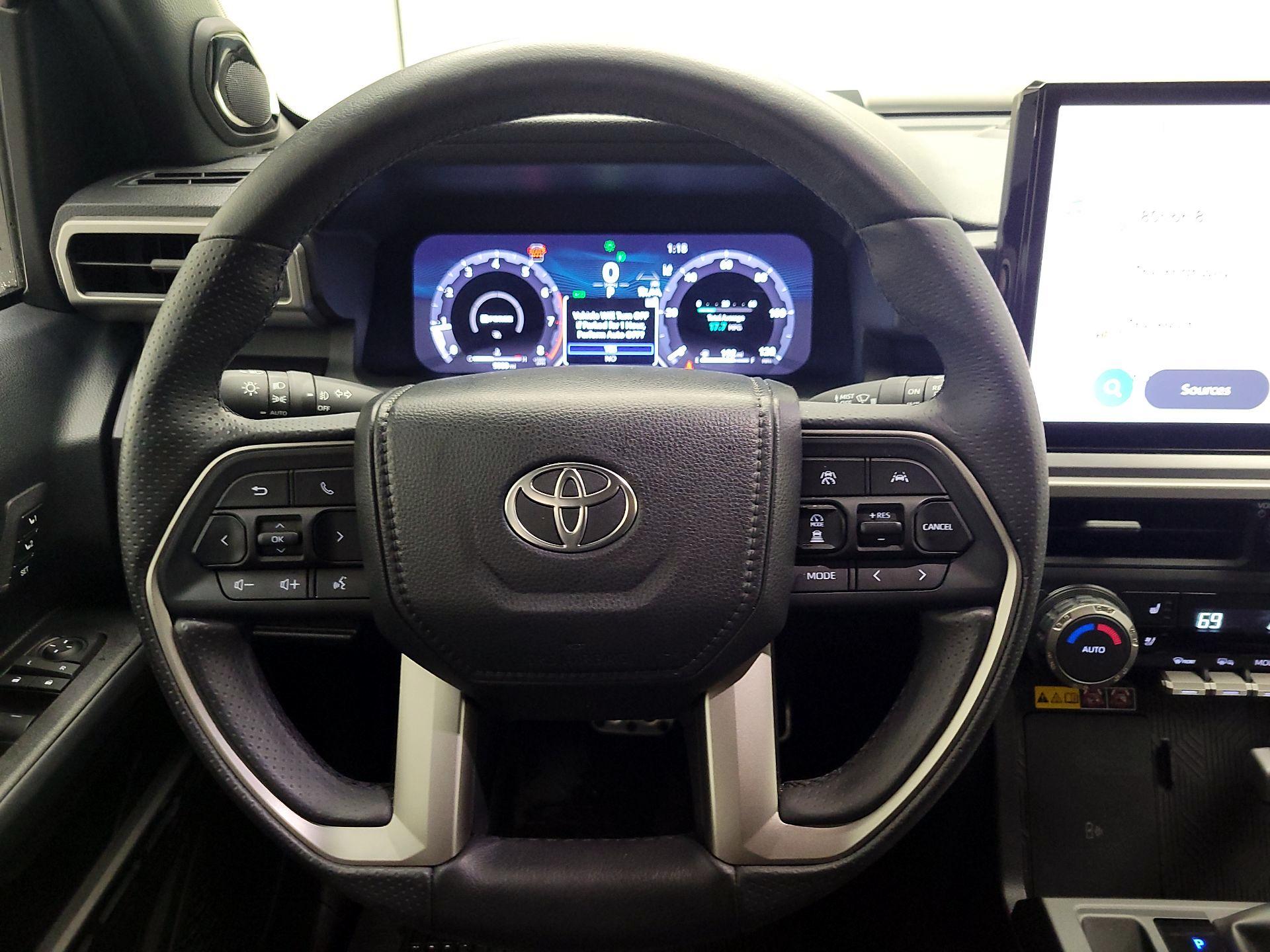 Thumbnail: 2025 Toyota 4Runner - 10