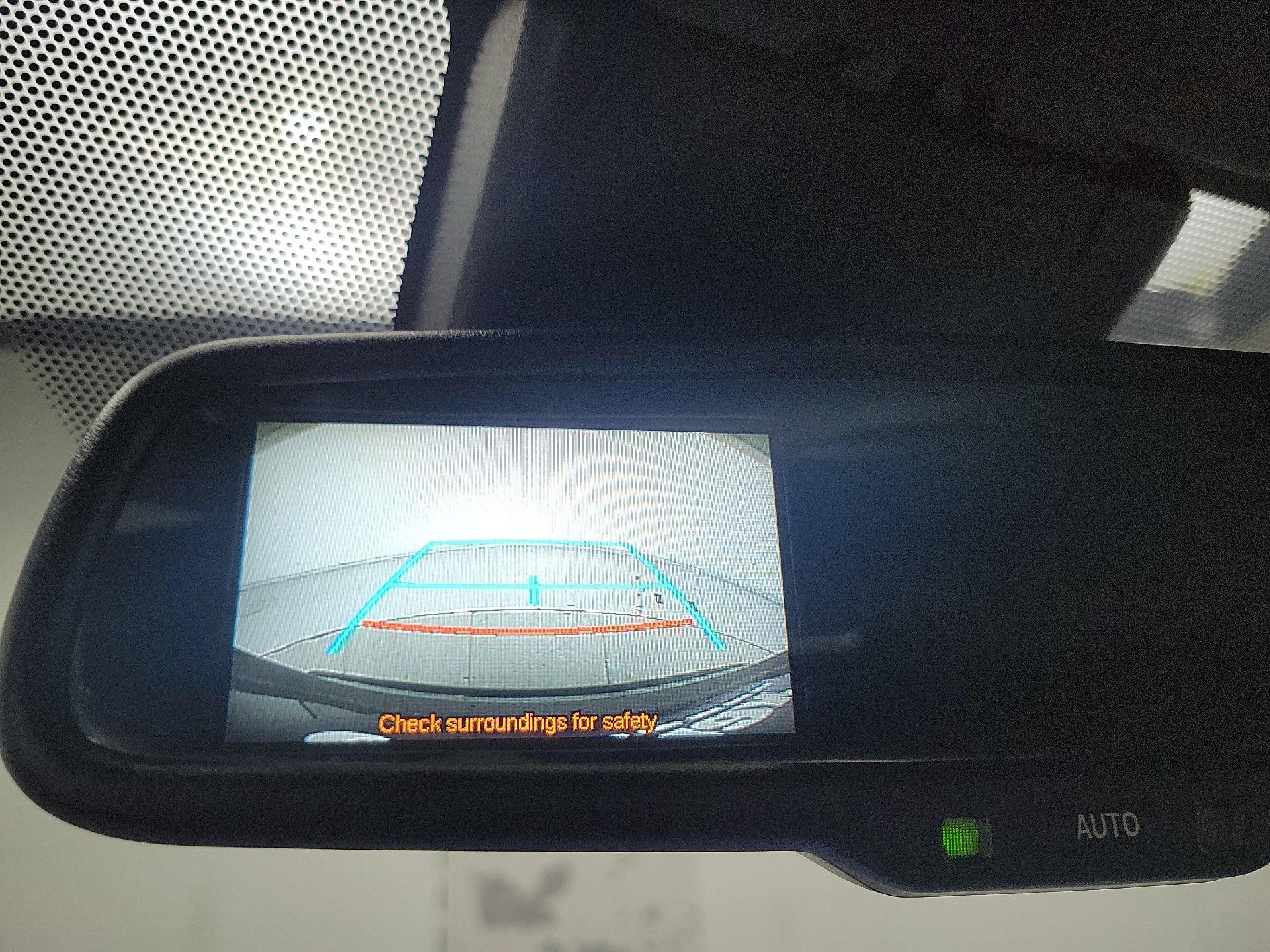 Thumbnail: 2018 Toyota C-HR - 12