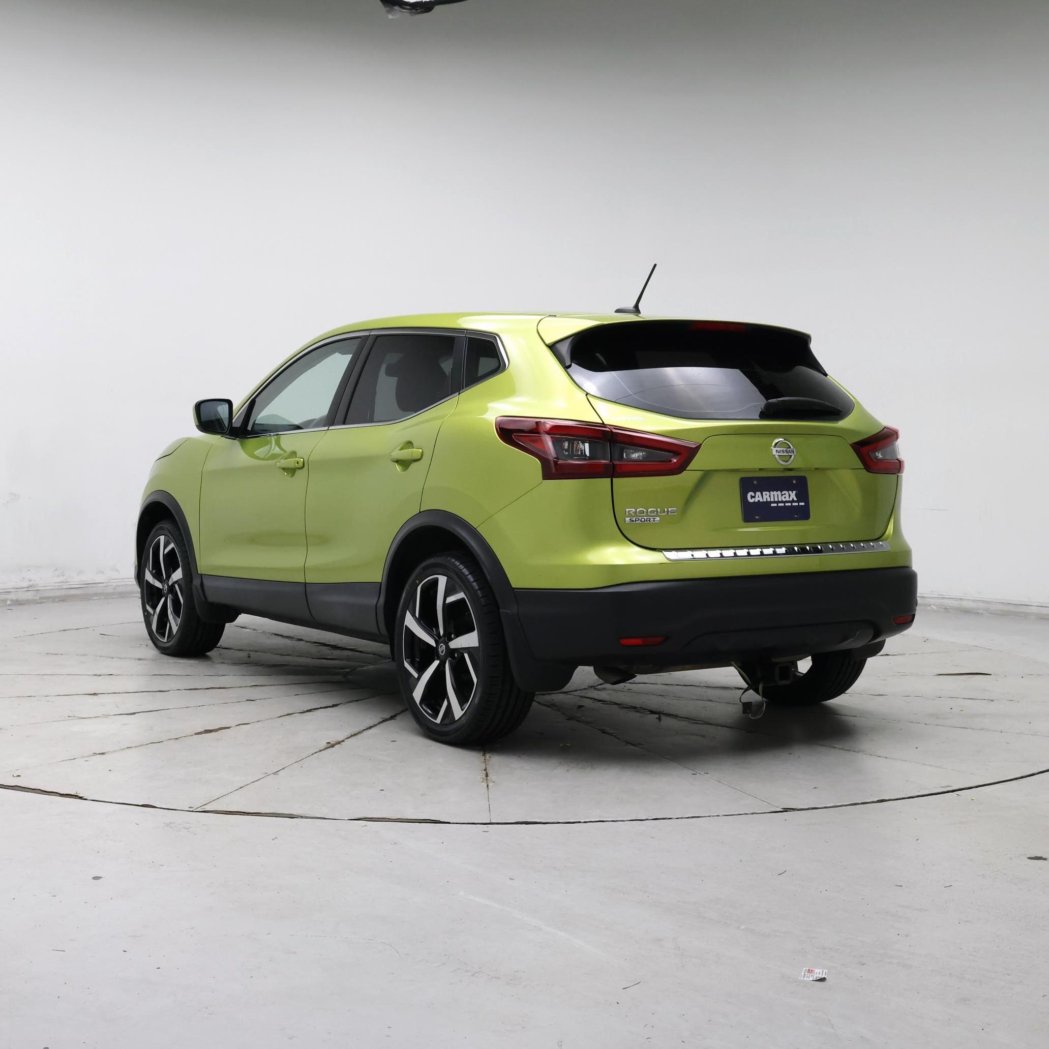 Thumbnail: 2020 Nissan Rogue Sport - 2