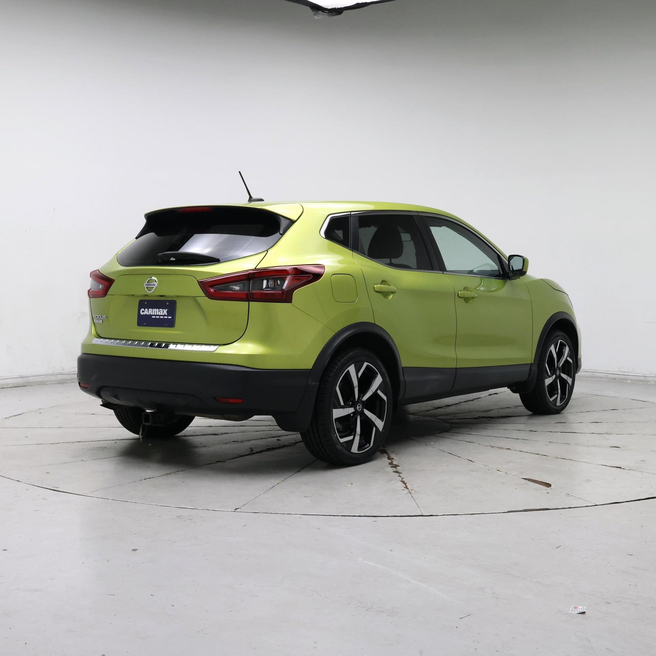 Thumbnail: 2020 Nissan Rogue Sport - 8