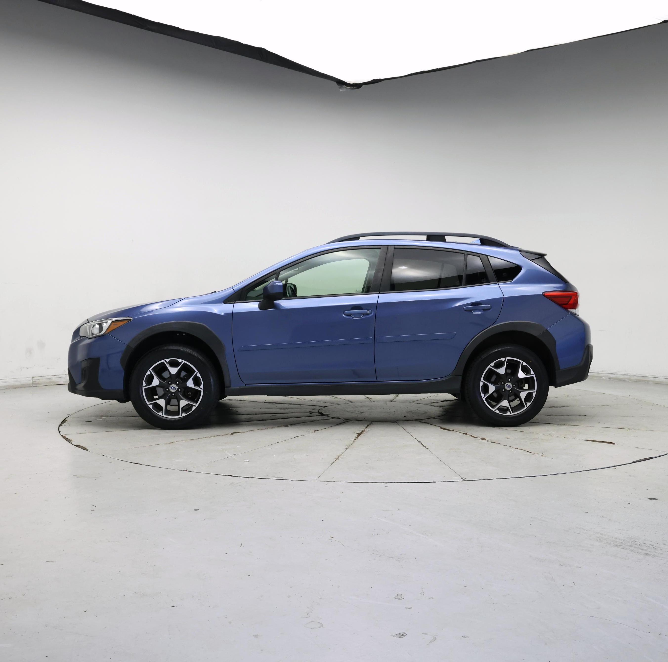Thumbnail: 2018 Subaru Crosstrek - 3