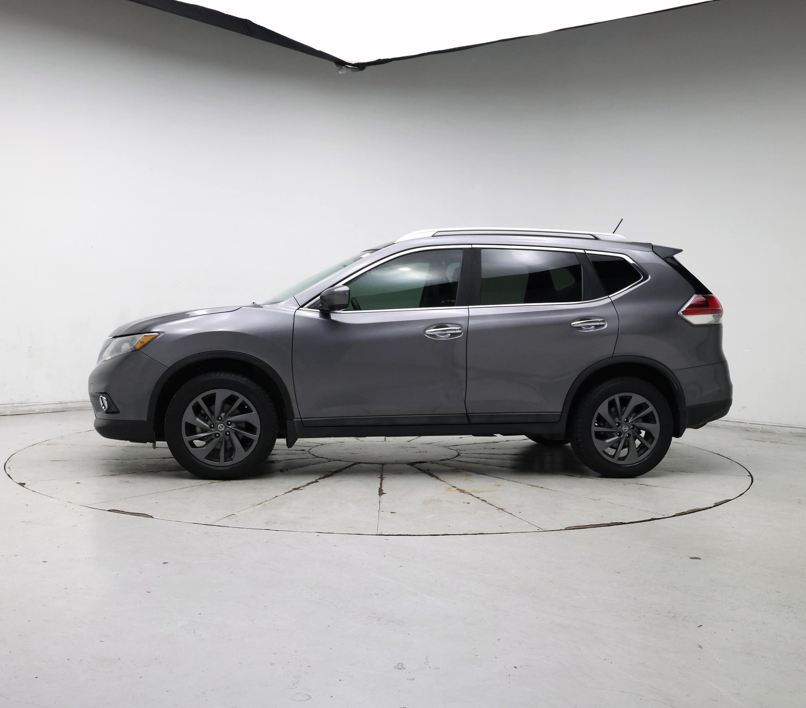 Thumbnail: 2016 Nissan Rogue - 3