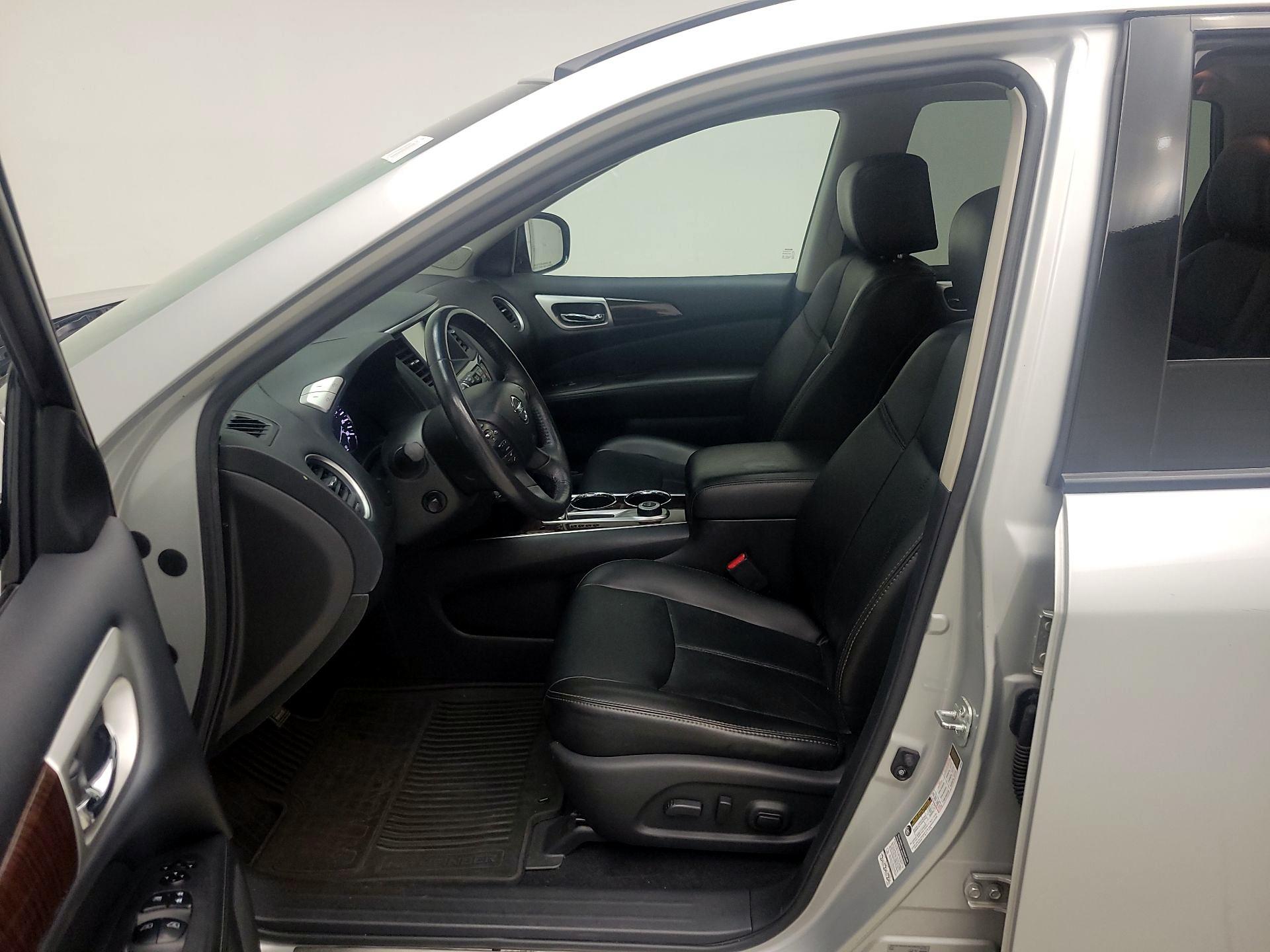 Thumbnail: 2014 Nissan Pathfinder - 11