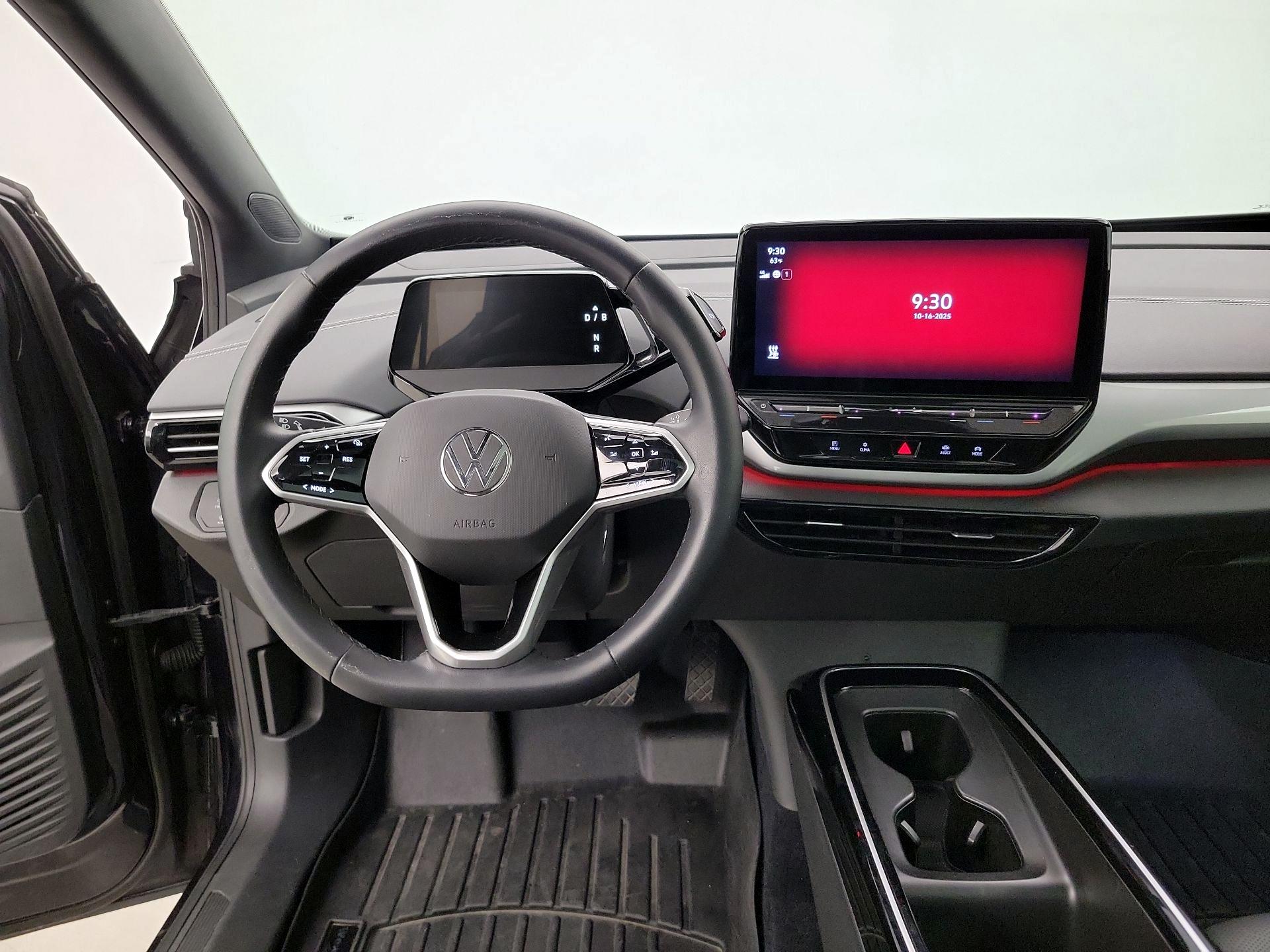 Thumbnail: 2023 Volkswagen ID.4 - 10