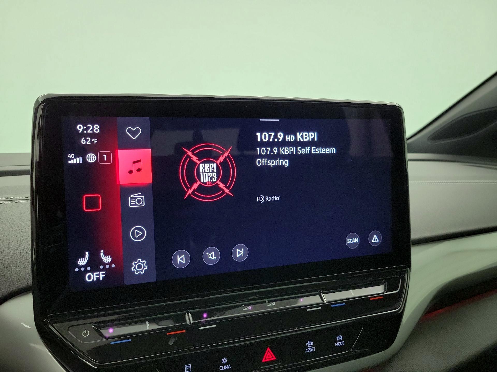 Thumbnail: 2023 Volkswagen ID.4 - 16
