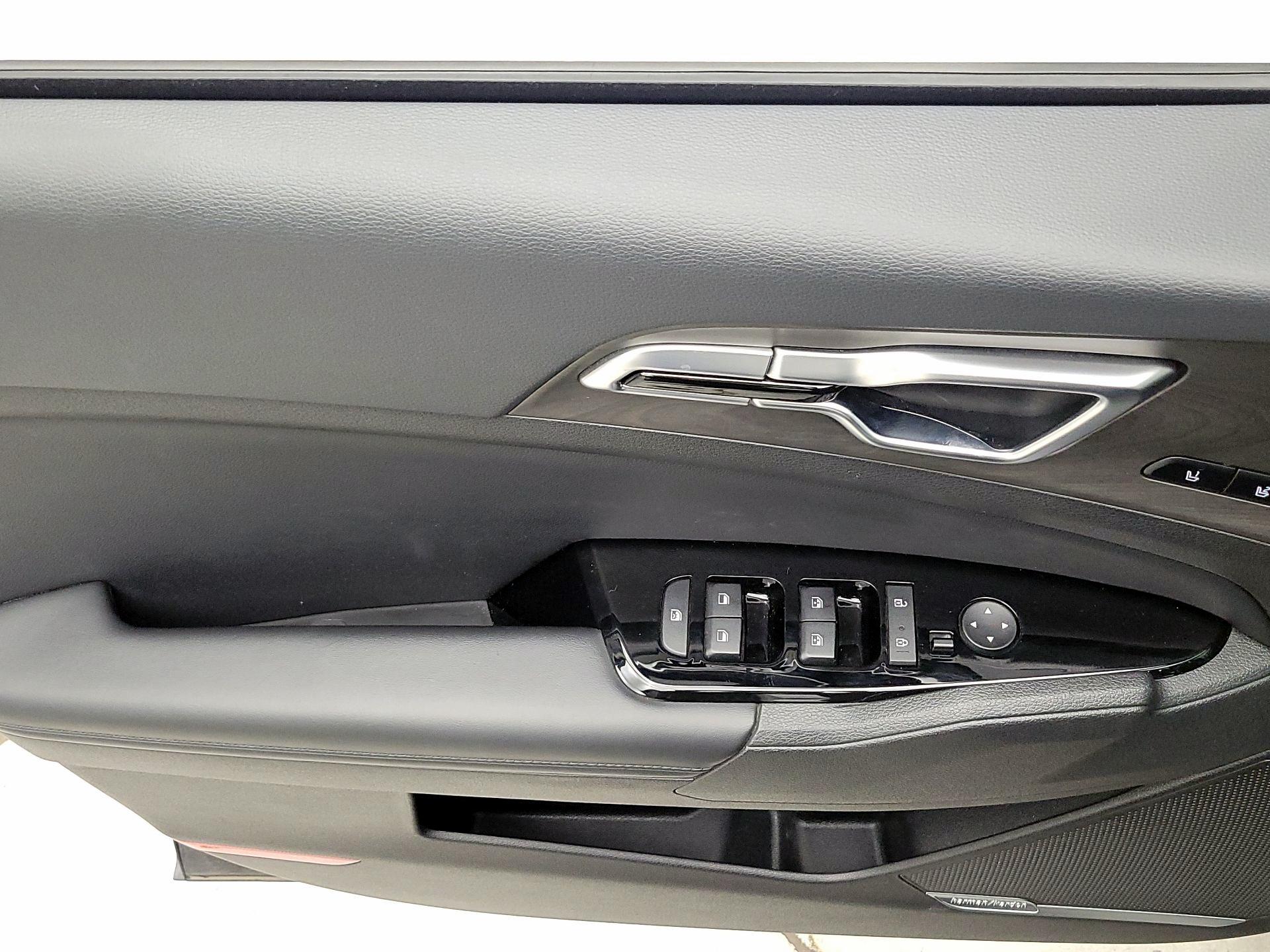 Thumbnail: 2023 Kia Sportage - 12