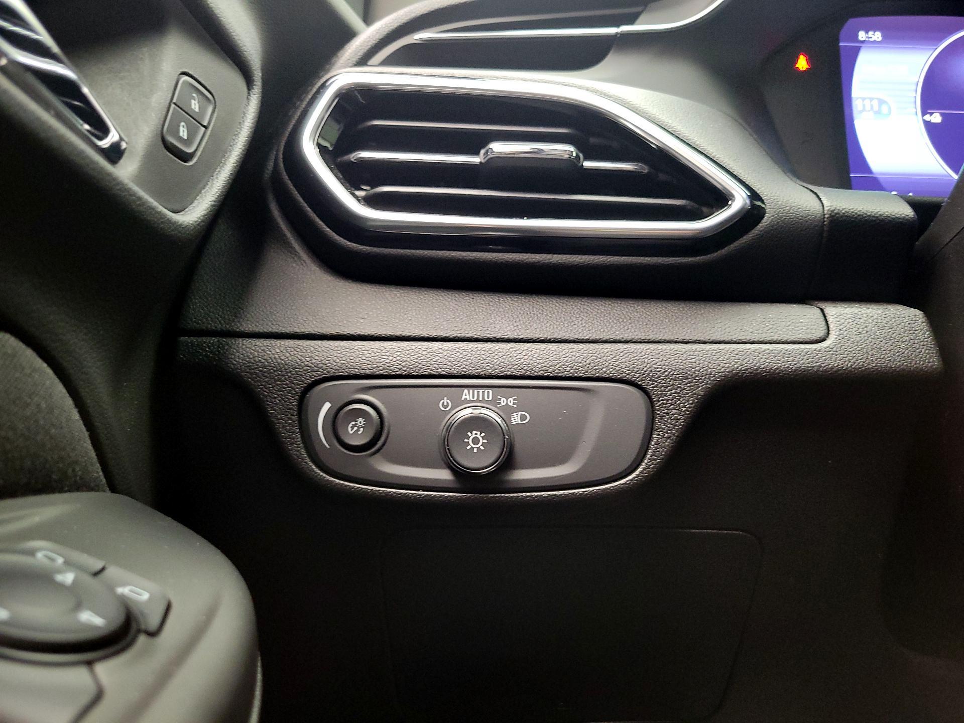 Thumbnail: 2023 Chevrolet Bolt EUV - 13