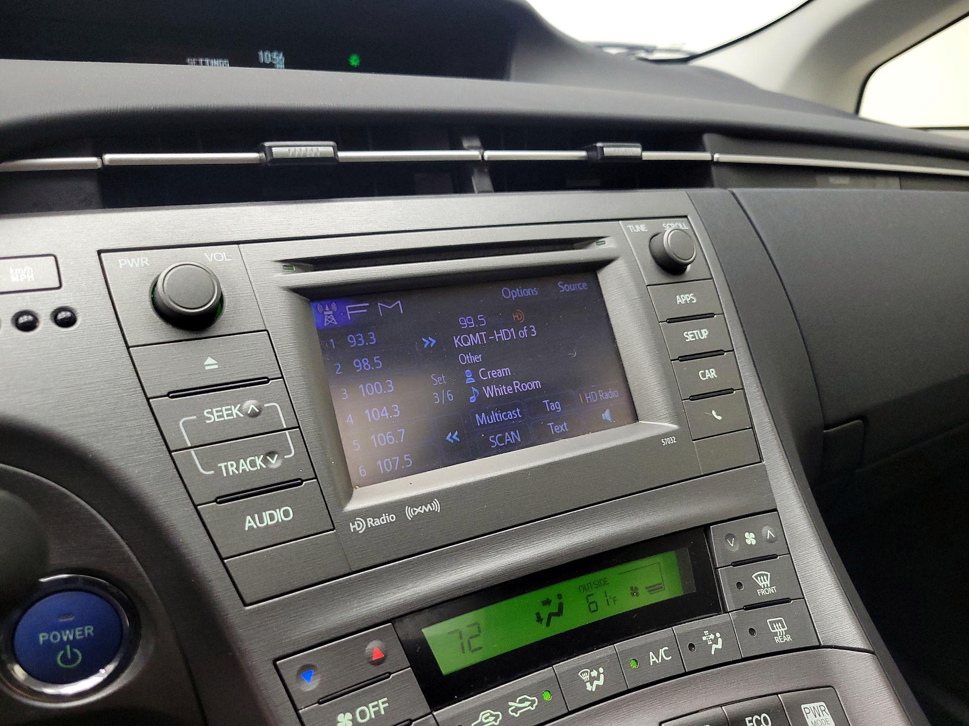 Thumbnail: 2014 Toyota Prius - 15