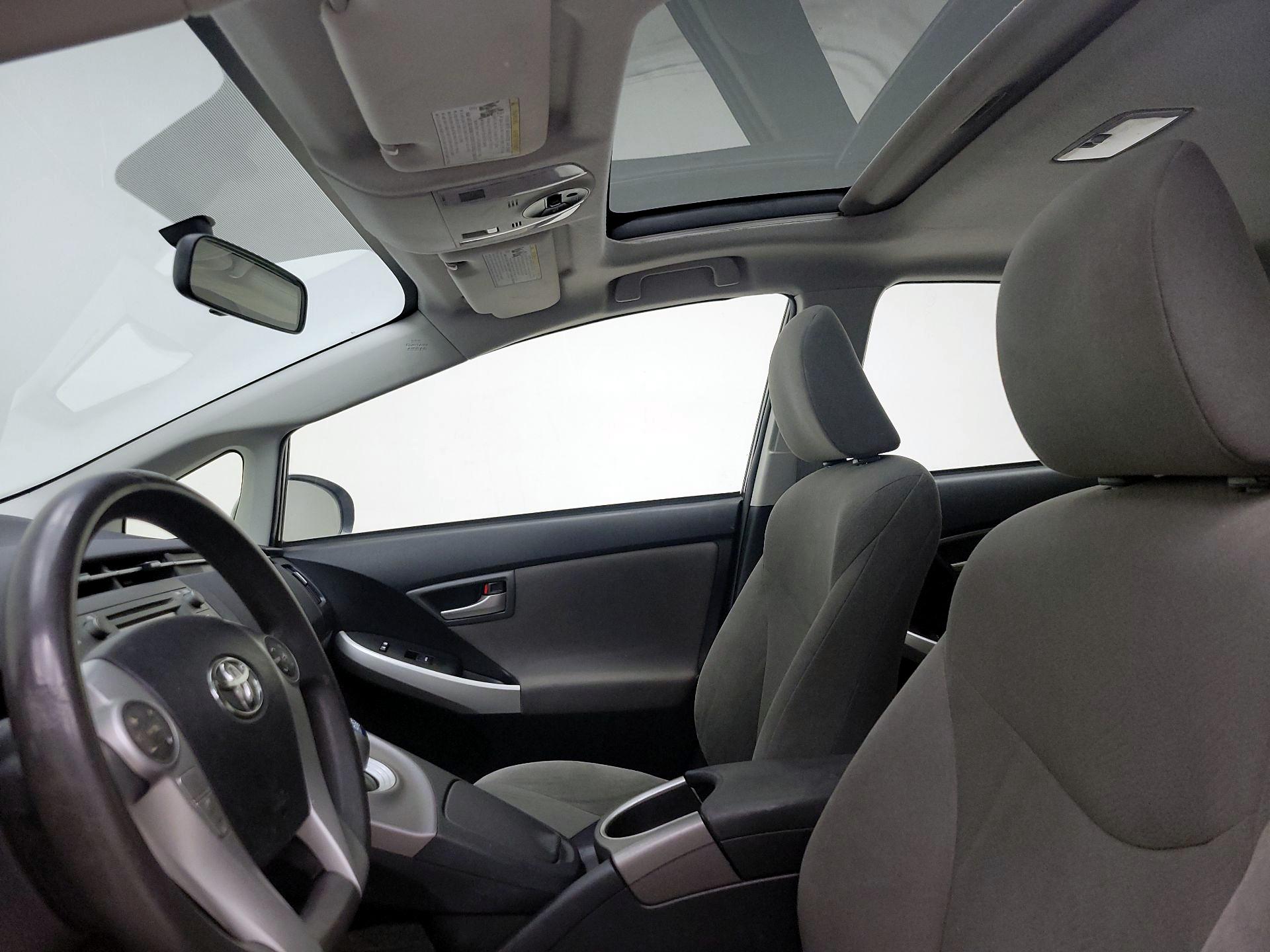 Thumbnail: 2014 Toyota Prius - 19