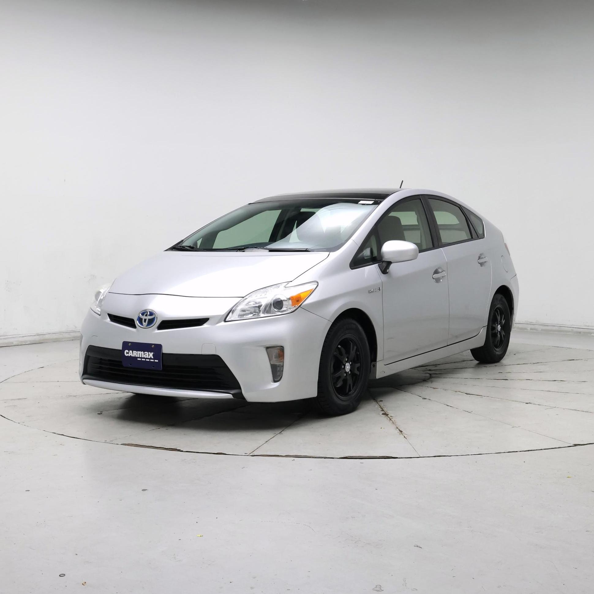 Thumbnail: 2014 Toyota Prius - 4
