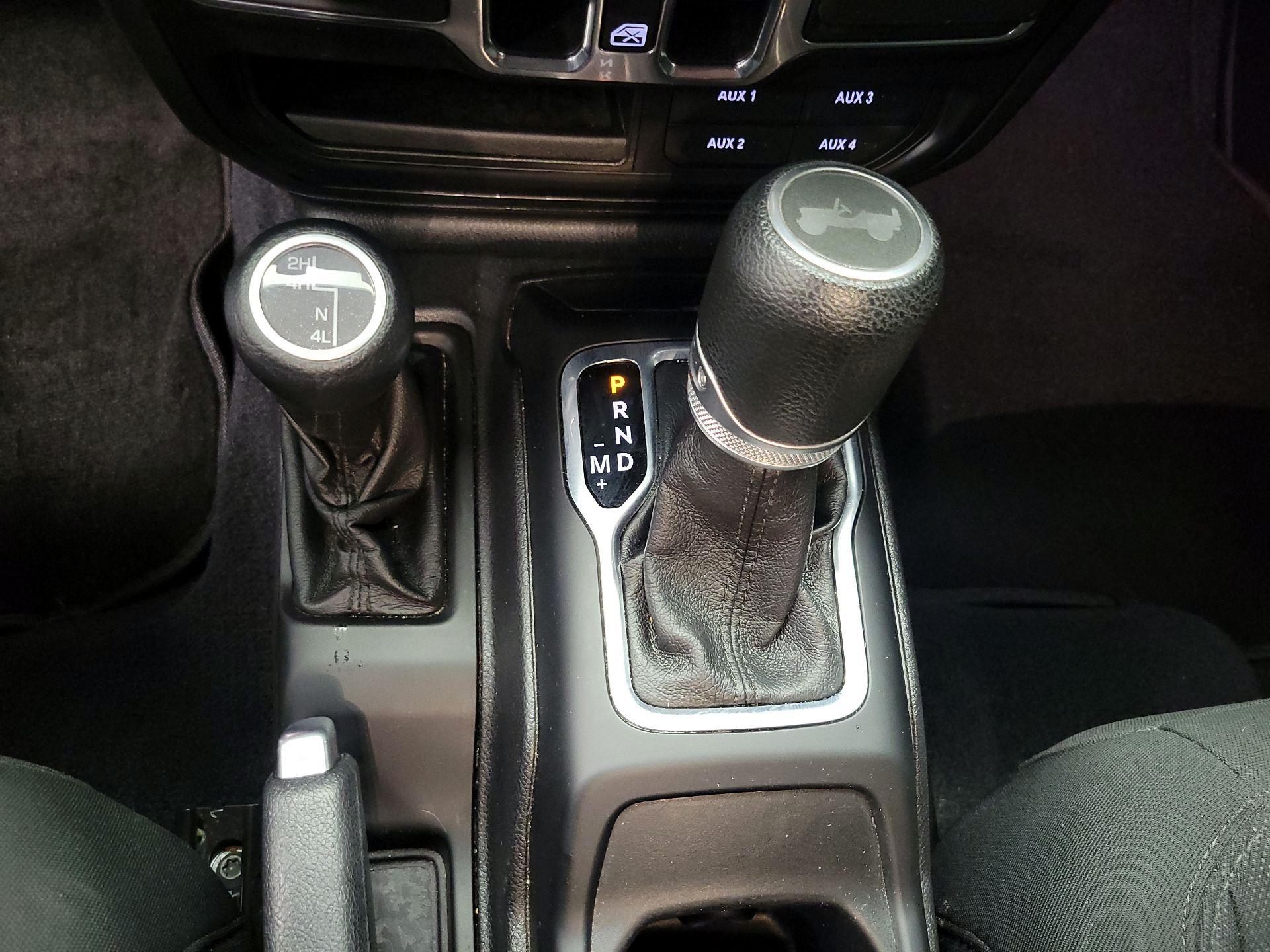 Thumbnail: 2020 Jeep Wrangler - 18