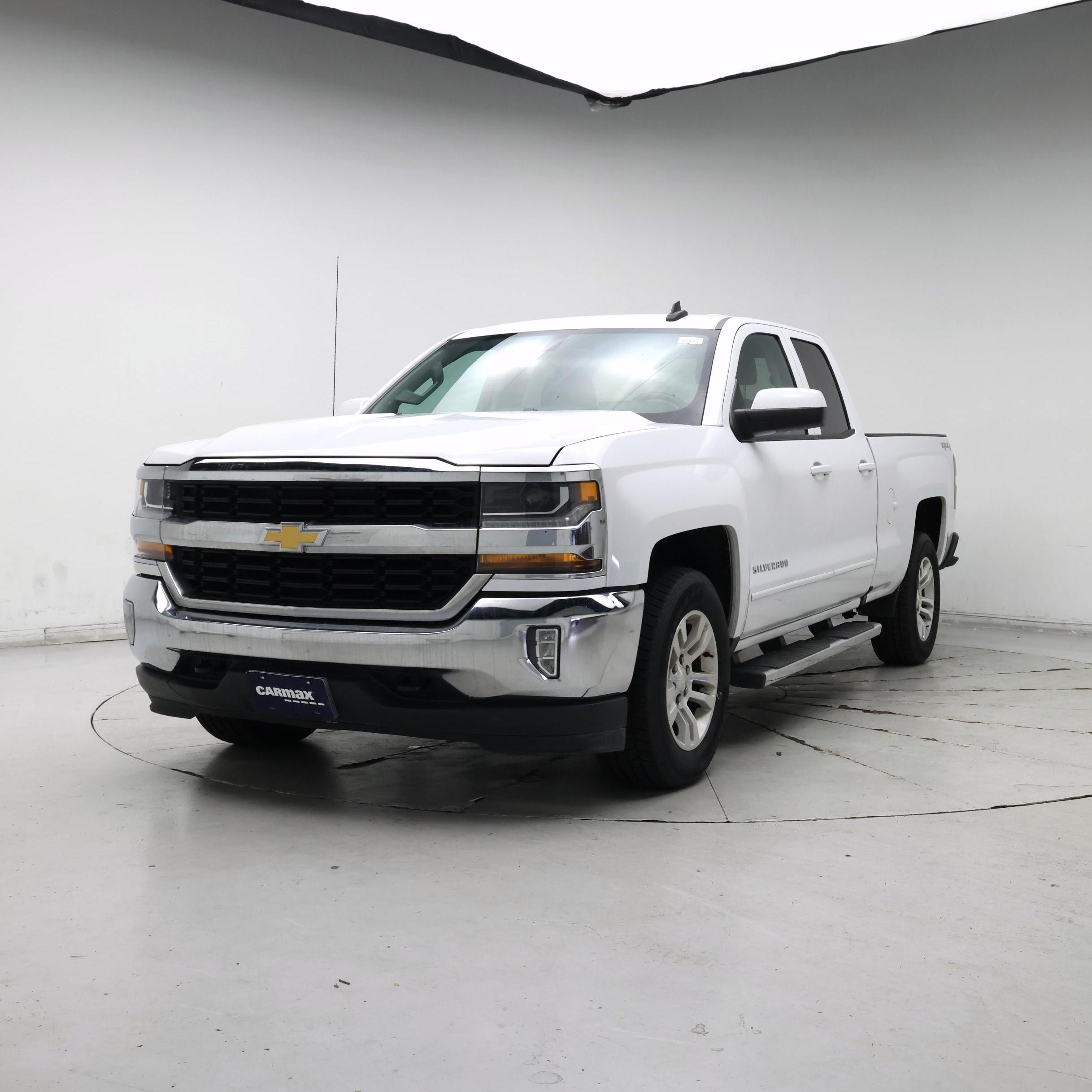 Thumbnail: 2017 Chevrolet Silverado 1500 - 4
