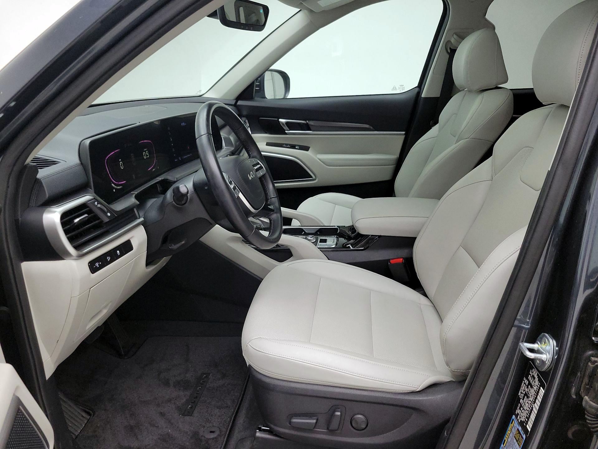 Thumbnail: 2023 Kia Telluride - 11