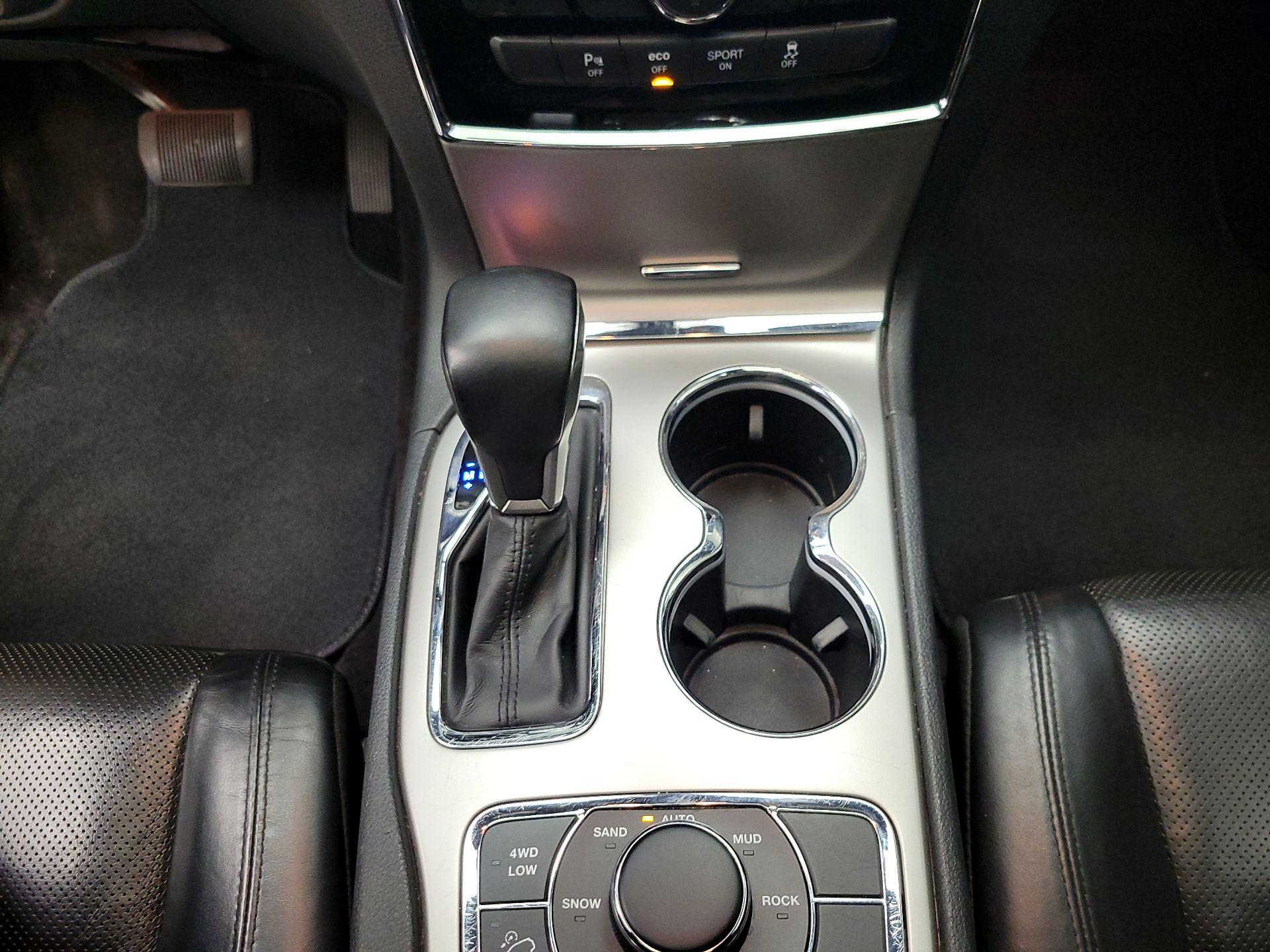 Thumbnail: 2019 Jeep Grand Cherokee - 18