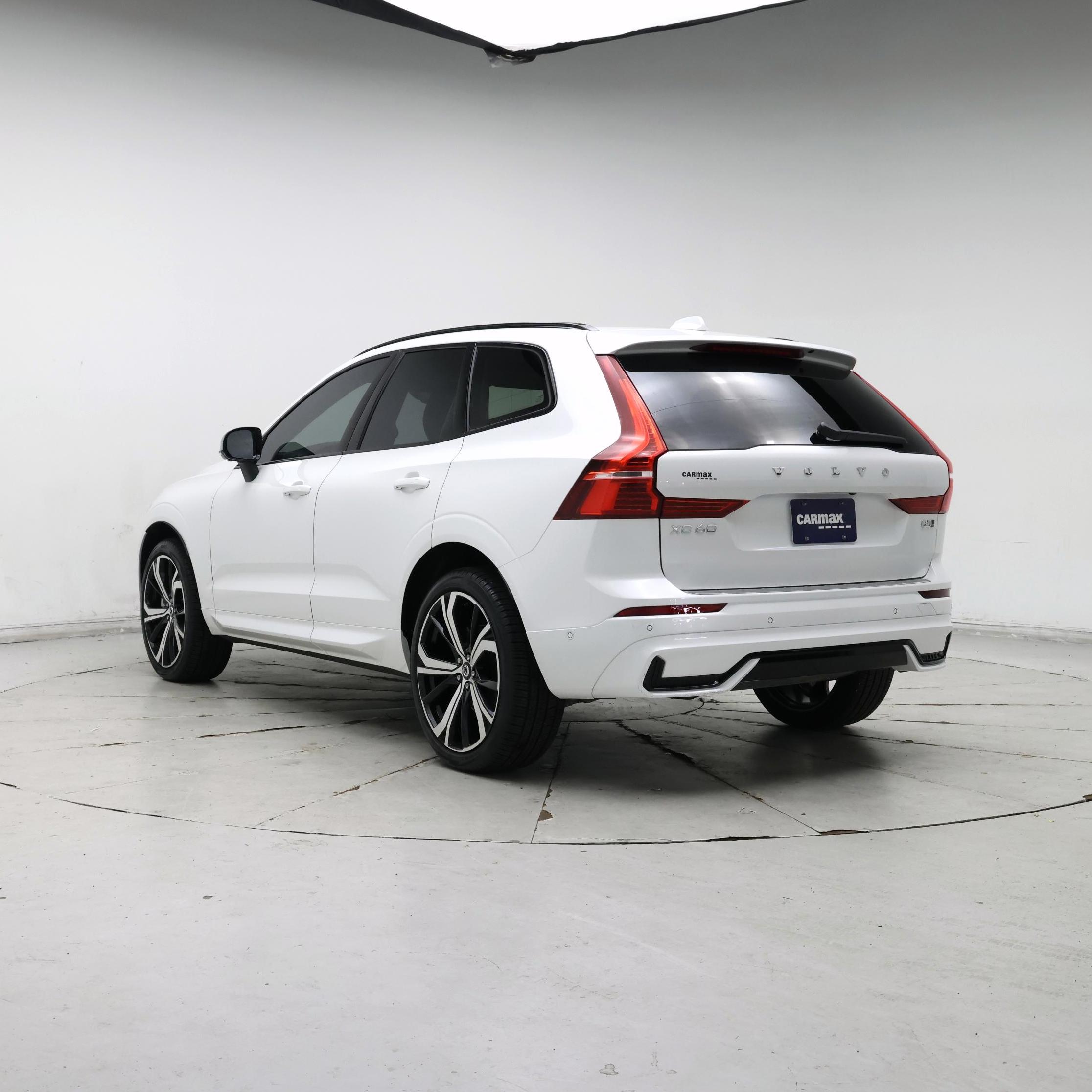 Thumbnail: 2025 Volvo XC60 - 2