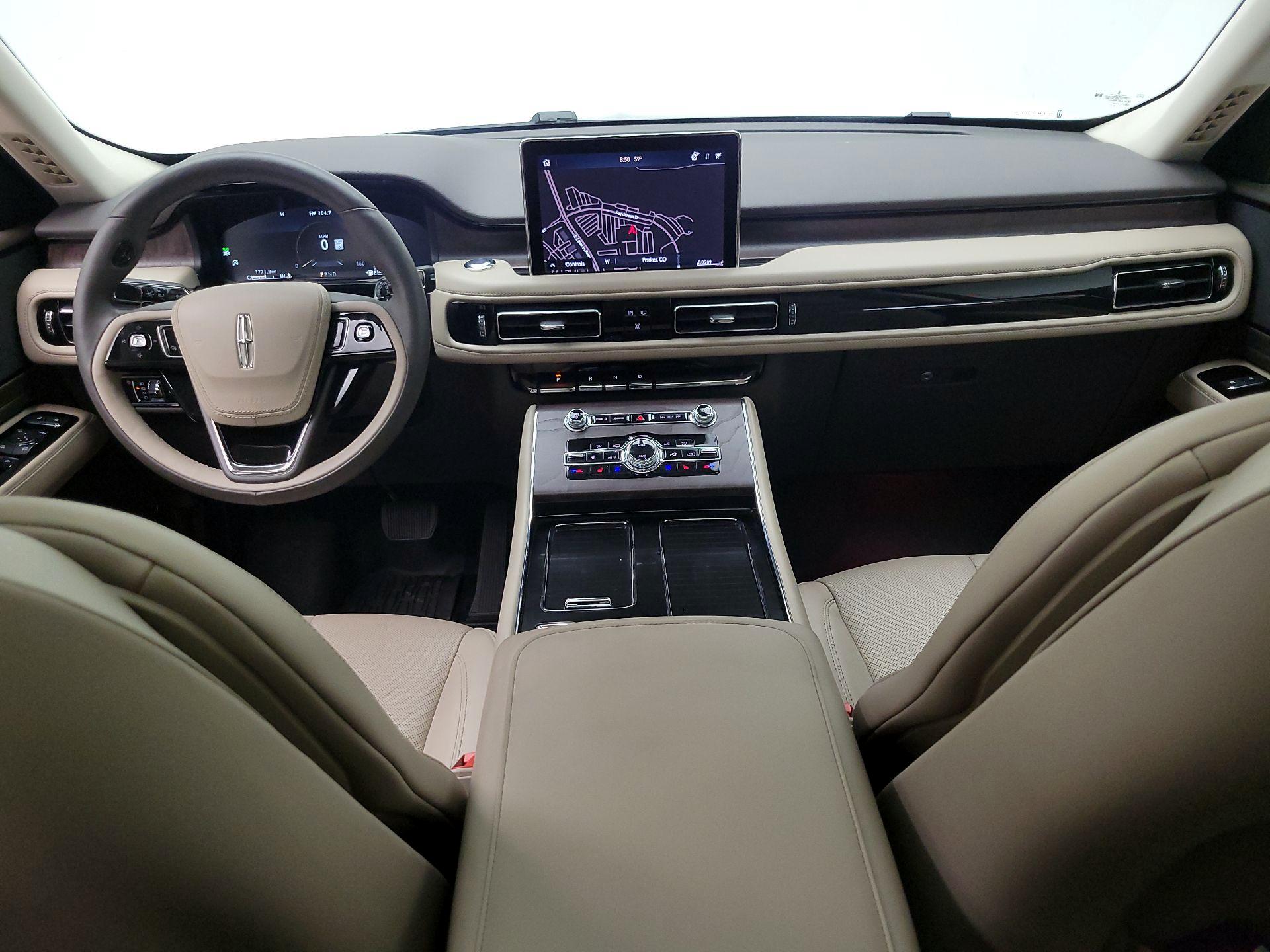 Thumbnail: 2023 Lincoln Aviator - 9