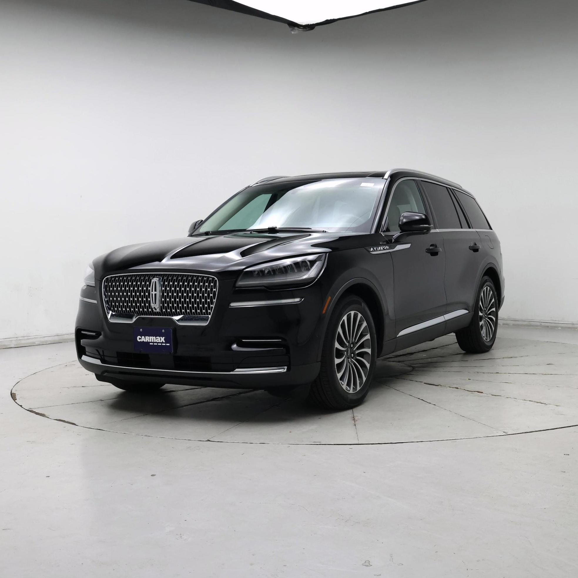 Thumbnail: 2023 Lincoln Aviator - 4