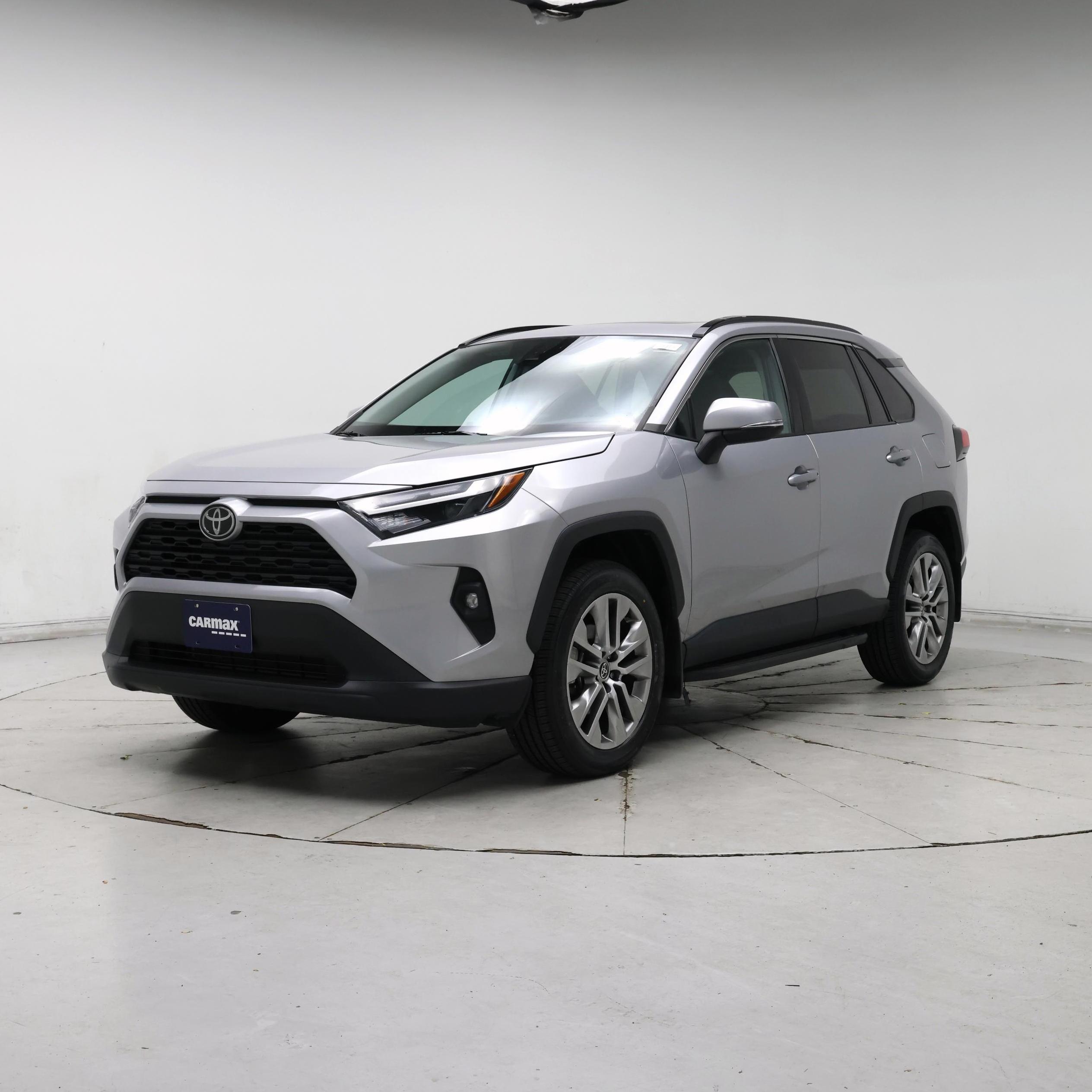 Thumbnail: 2022 Toyota RAV4 - 4