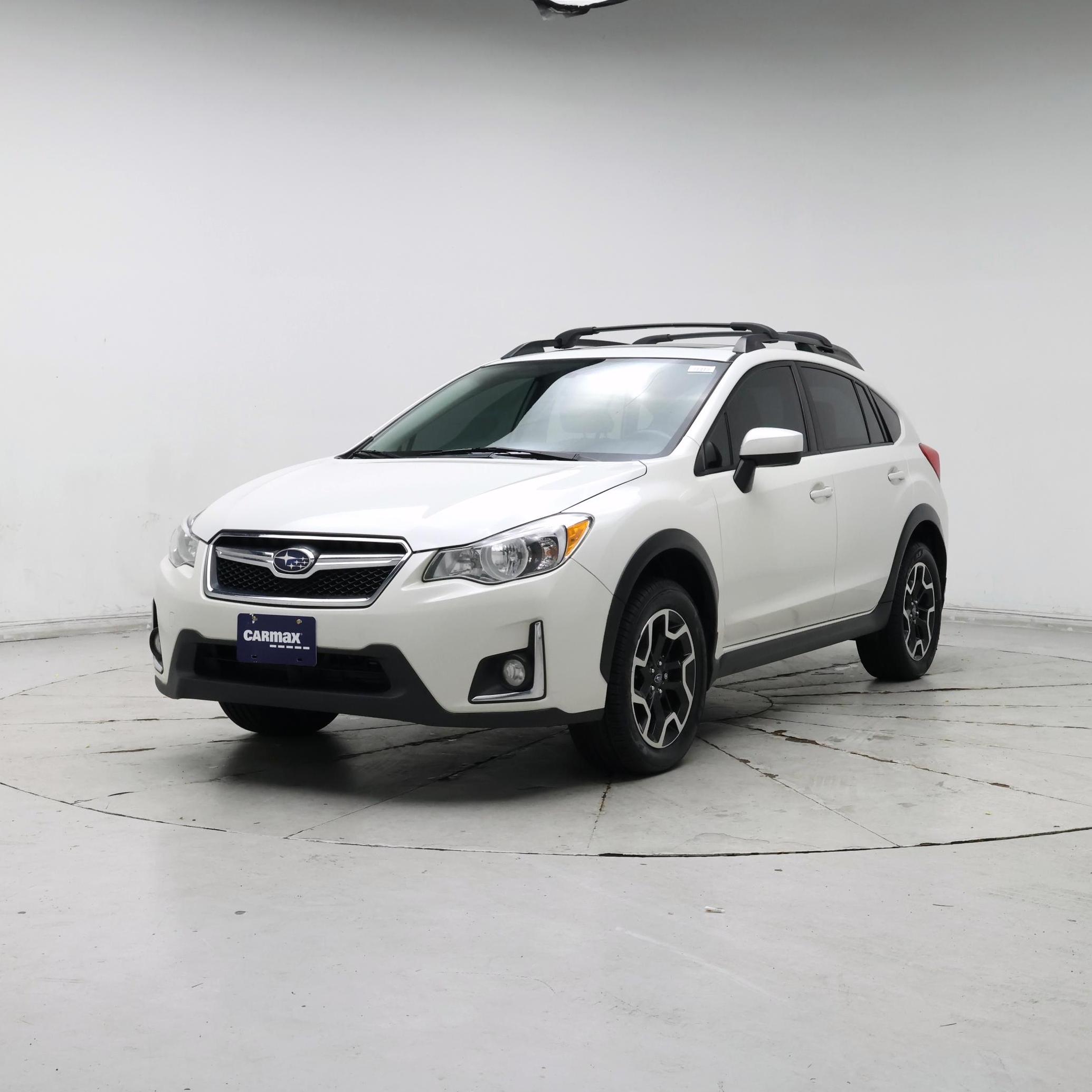 Thumbnail: 2017 Subaru Crosstrek - 4