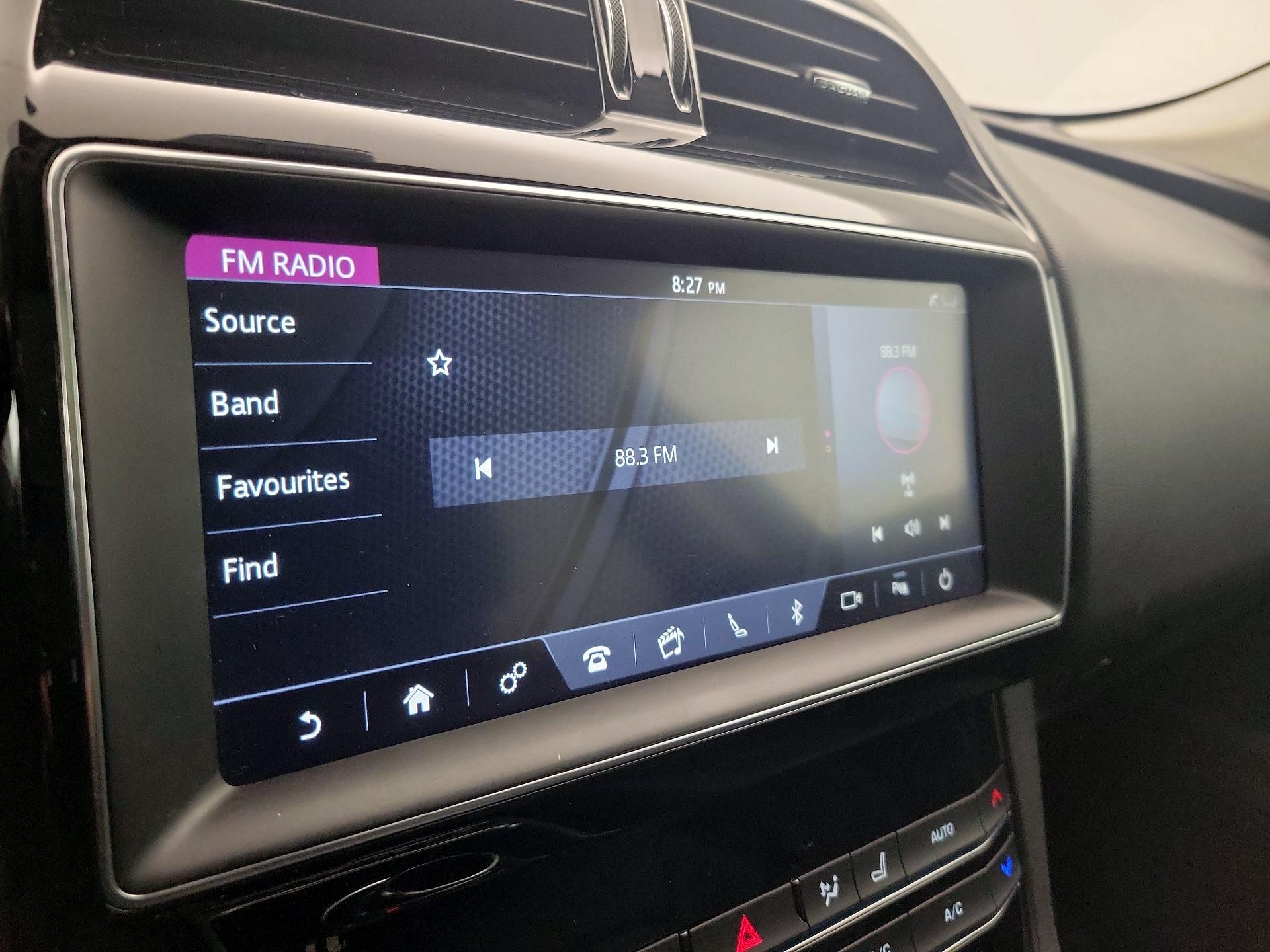Thumbnail: 2019 Jaguar F-Pace - 15