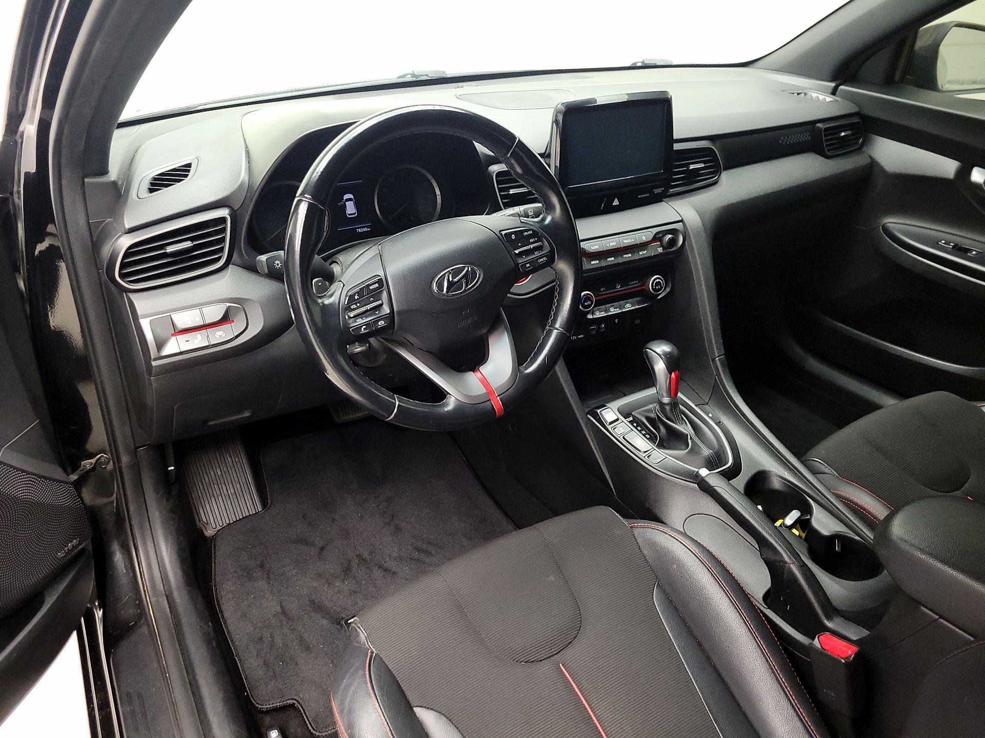 Thumbnail: 2019 Hyundai Veloster - 9