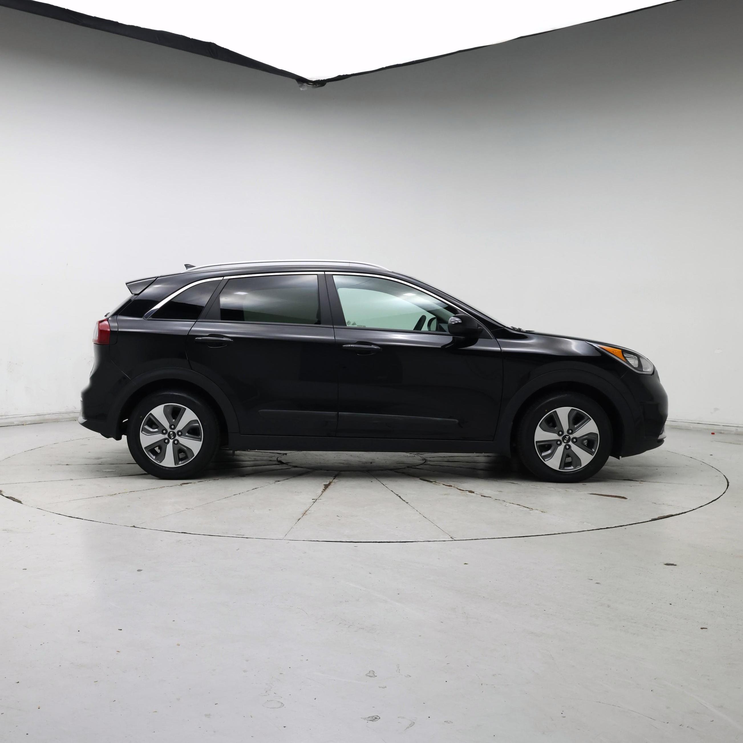 Thumbnail: 2019 Kia Niro - 7