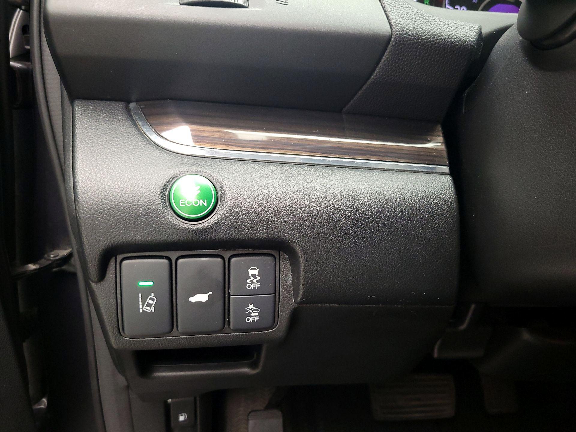 Thumbnail: 2015 Honda CR-V - 13