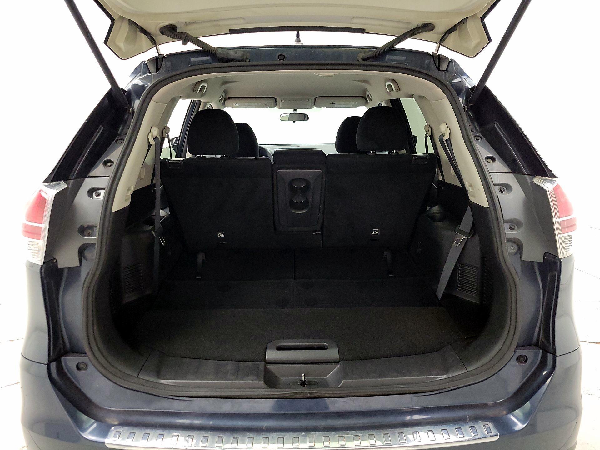 Thumbnail: 2016 Nissan Rogue - 20