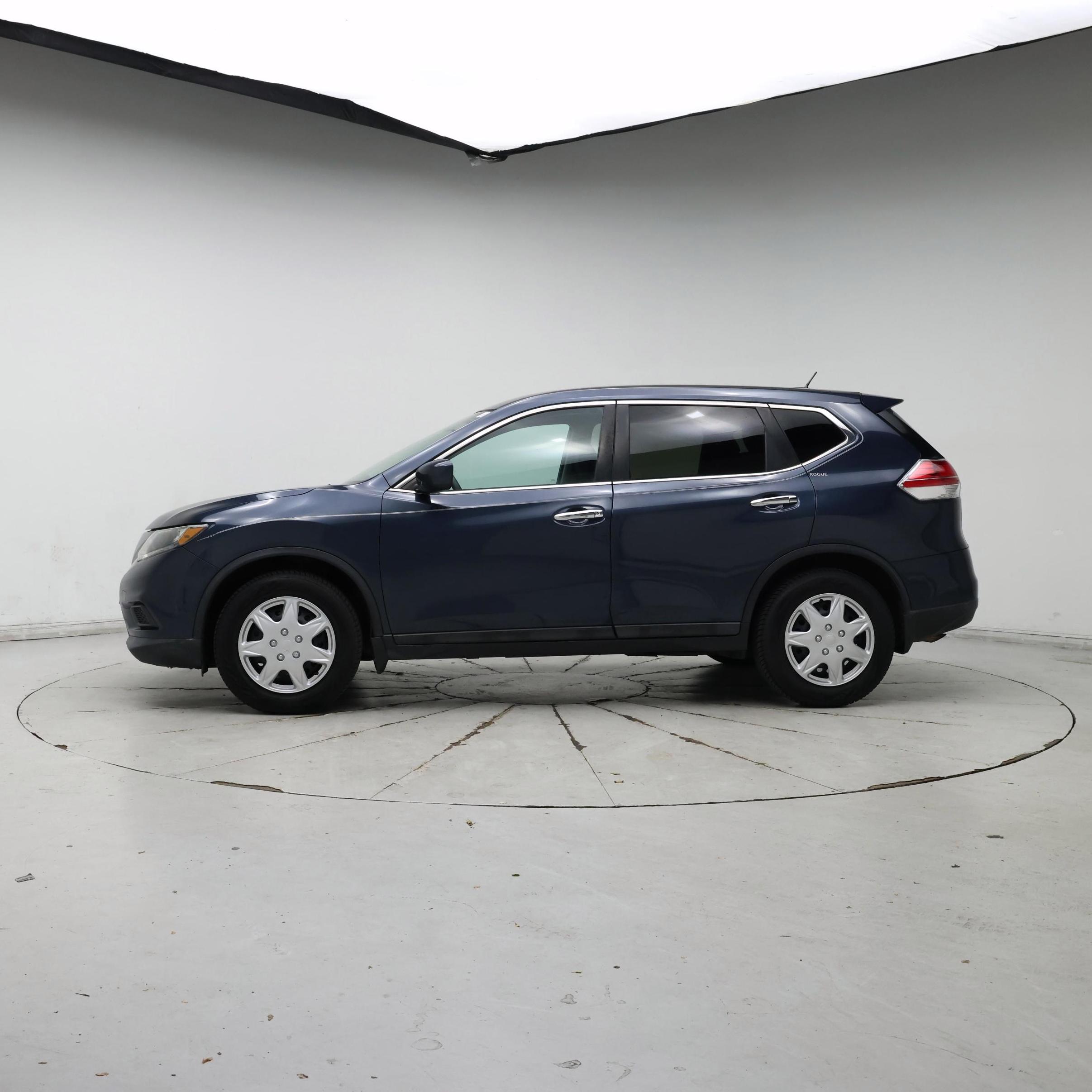 Thumbnail: 2016 Nissan Rogue - 3