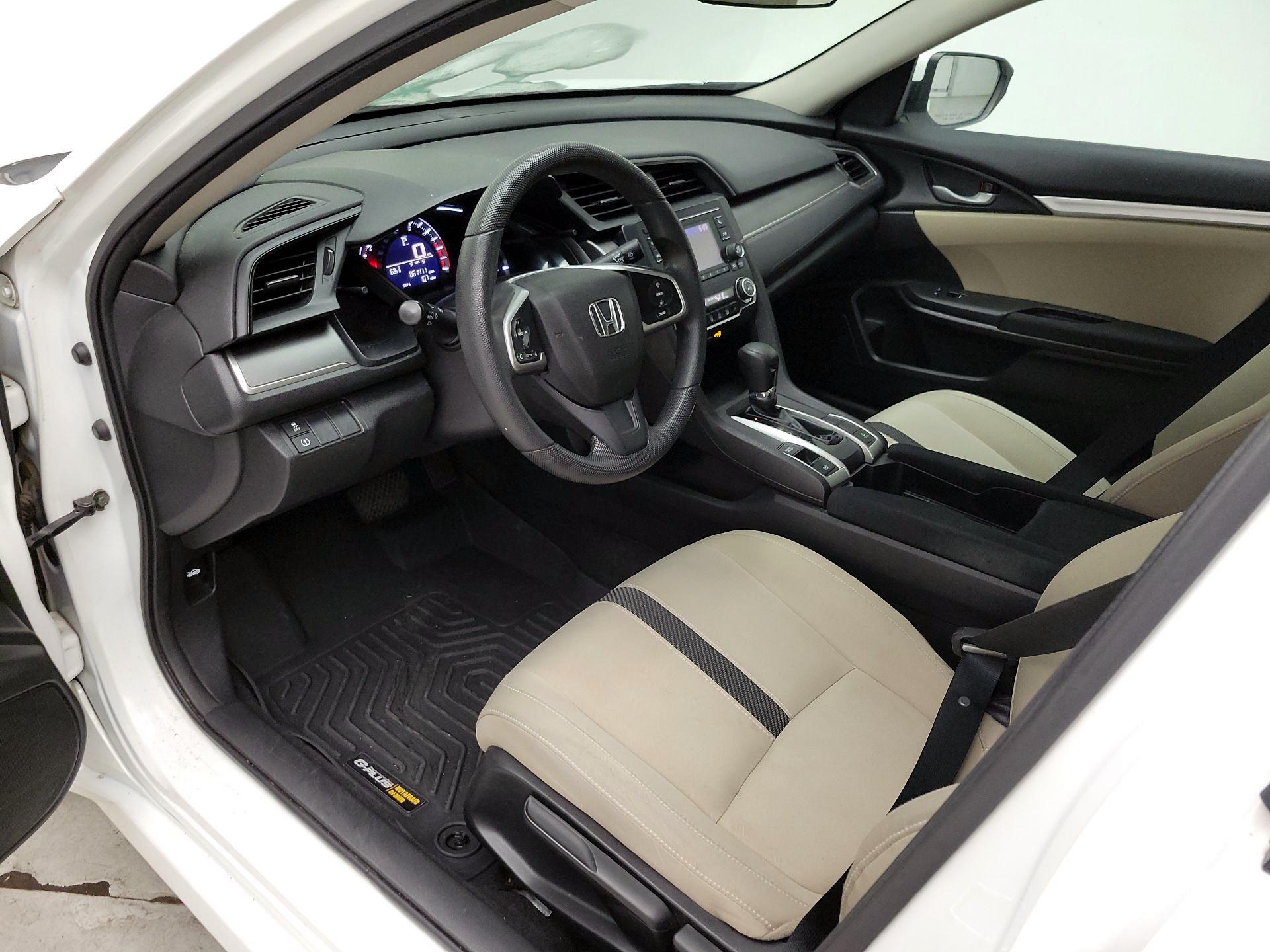 Thumbnail: 2016 Honda Civic - 11