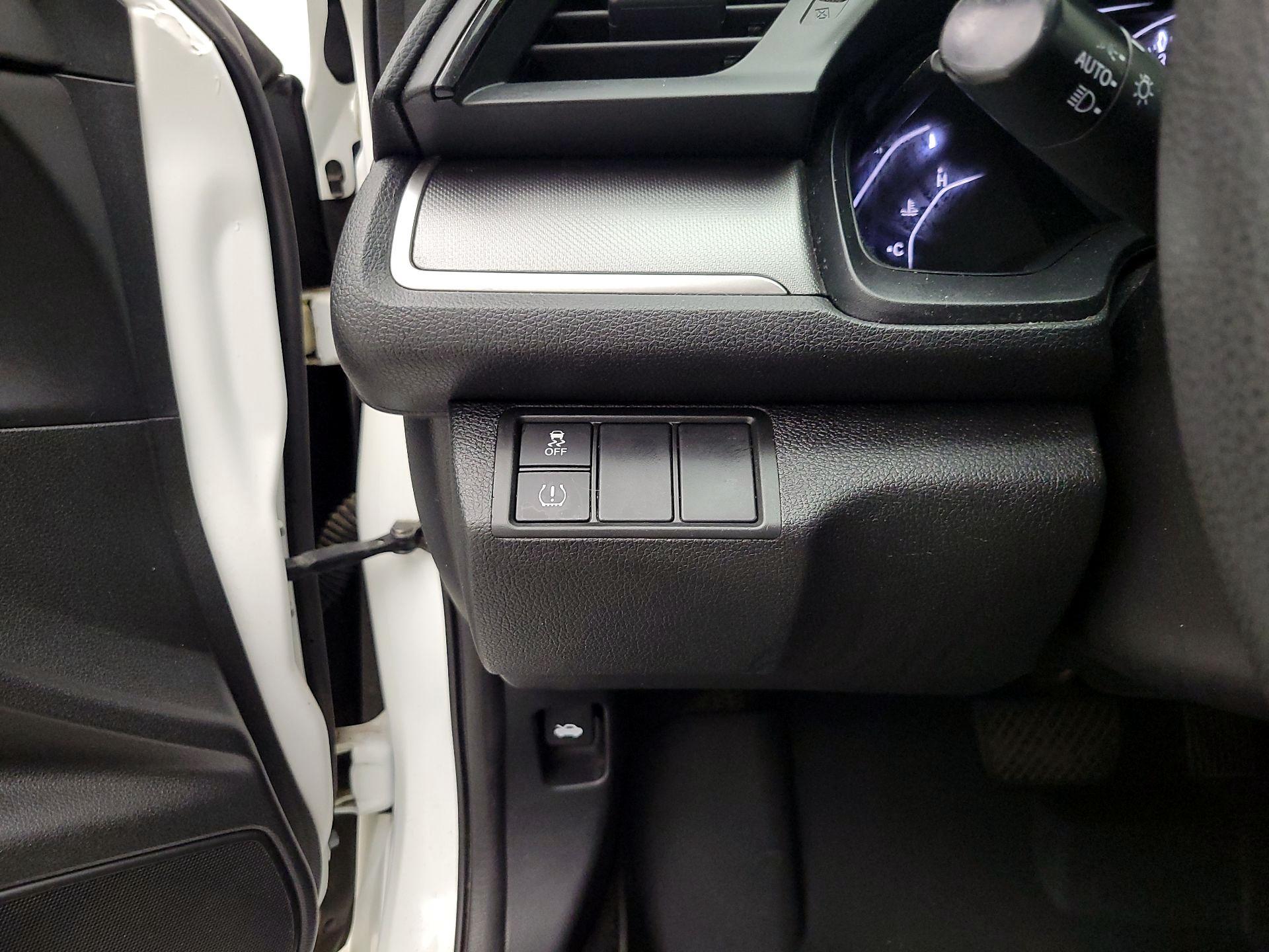 Thumbnail: 2016 Honda Civic - 13