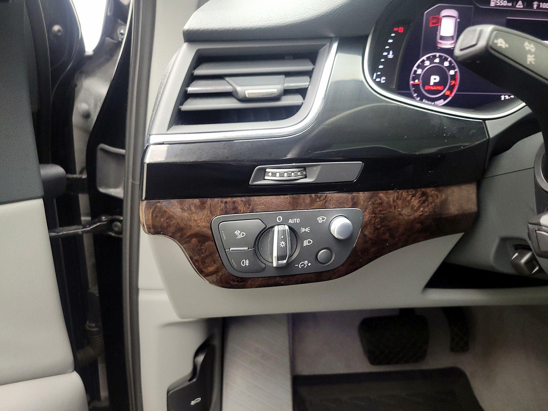 Thumbnail: 2019 Audi Q7 - 13