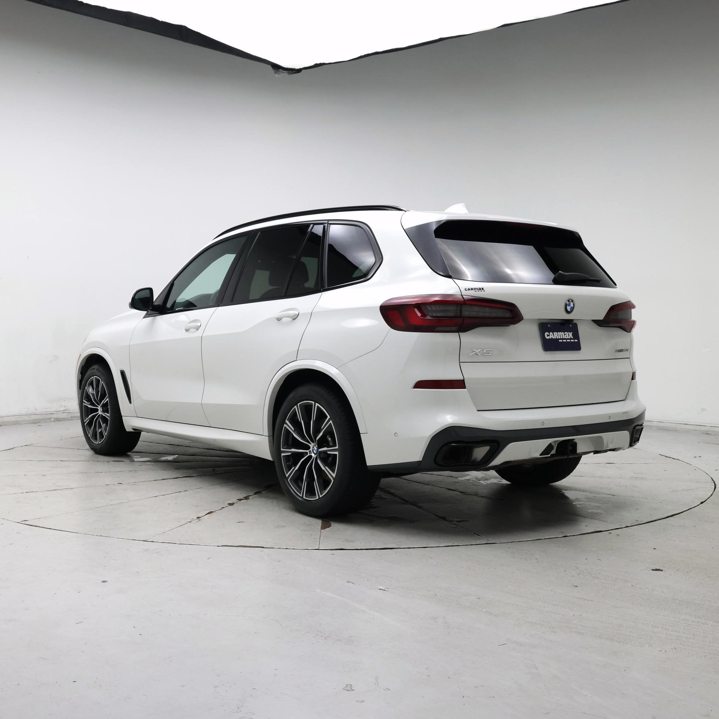 Thumbnail: 2023 BMW X5 - 2