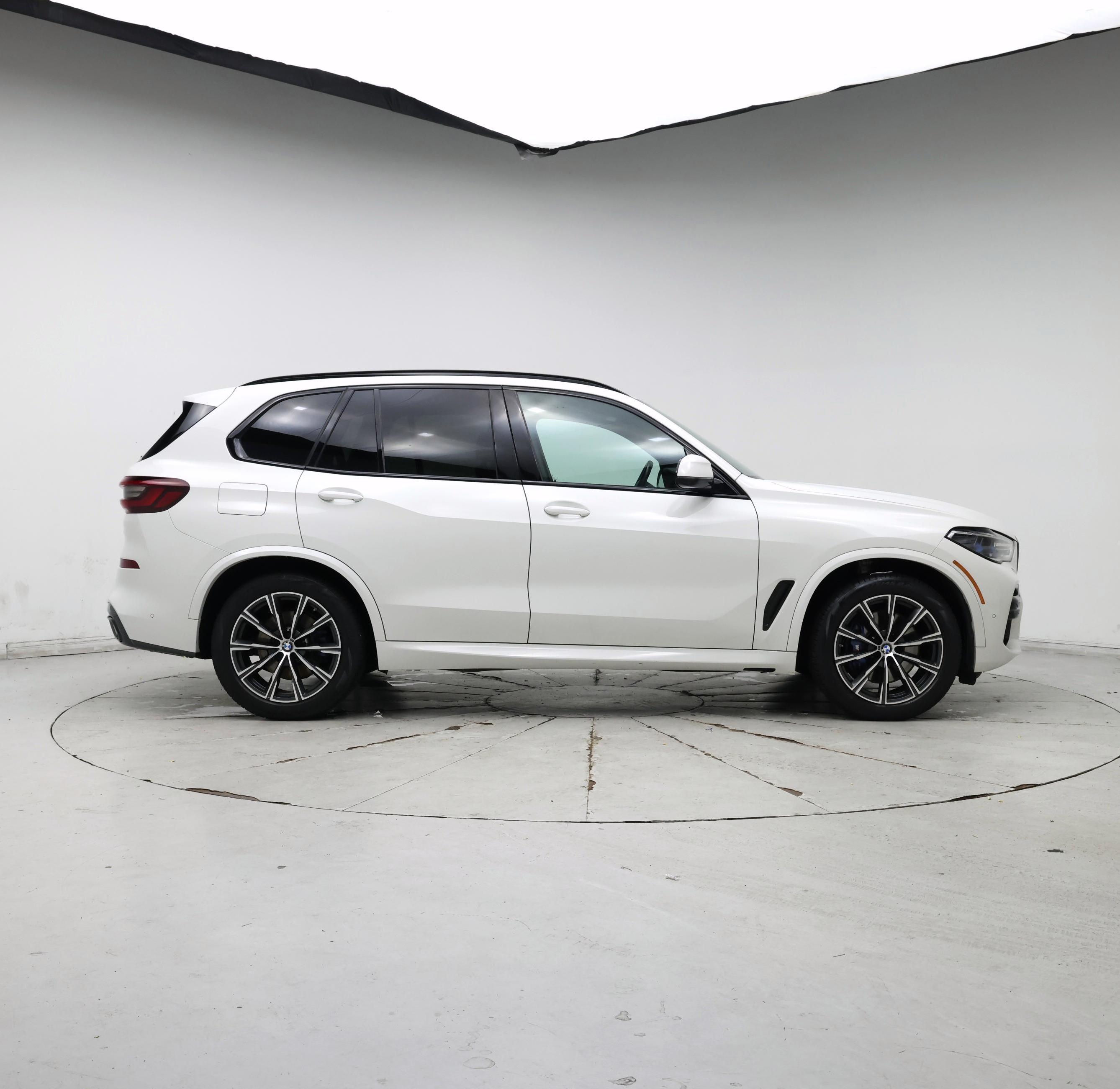 Thumbnail: 2023 BMW X5 - 7